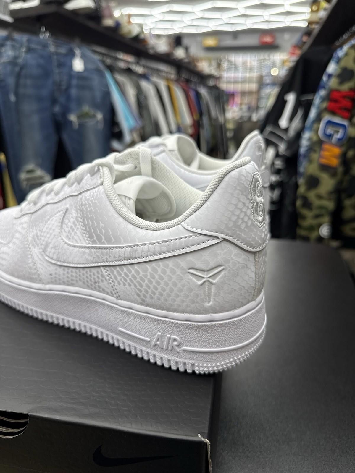 Nike Nike Kobe Bryant Air Force 1 Low Forever White Mamba (12) Size US 12 / EU 45 - 6 Thumbnail