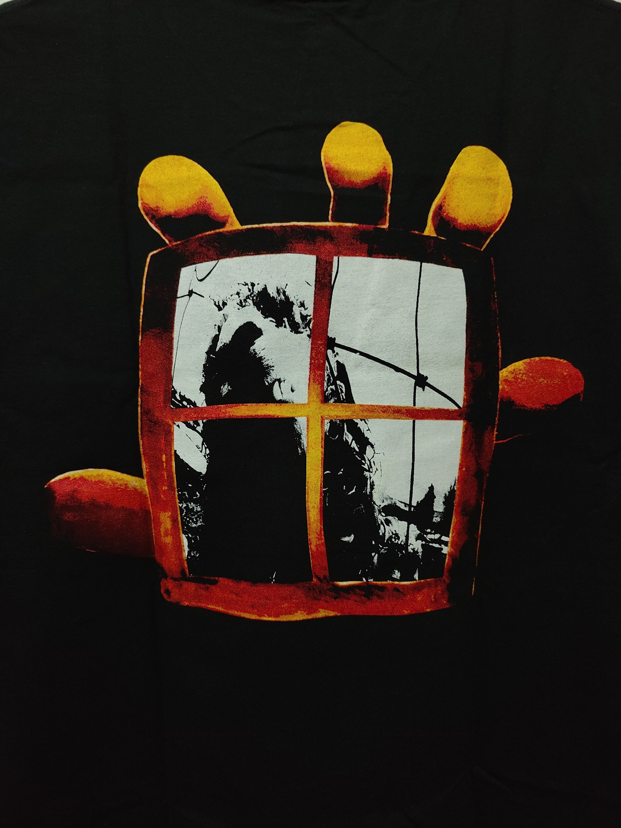 Band Tees Pearl Jam Photo T-shirt Size US XL / EU 56 / 4 - 6 Thumbnail