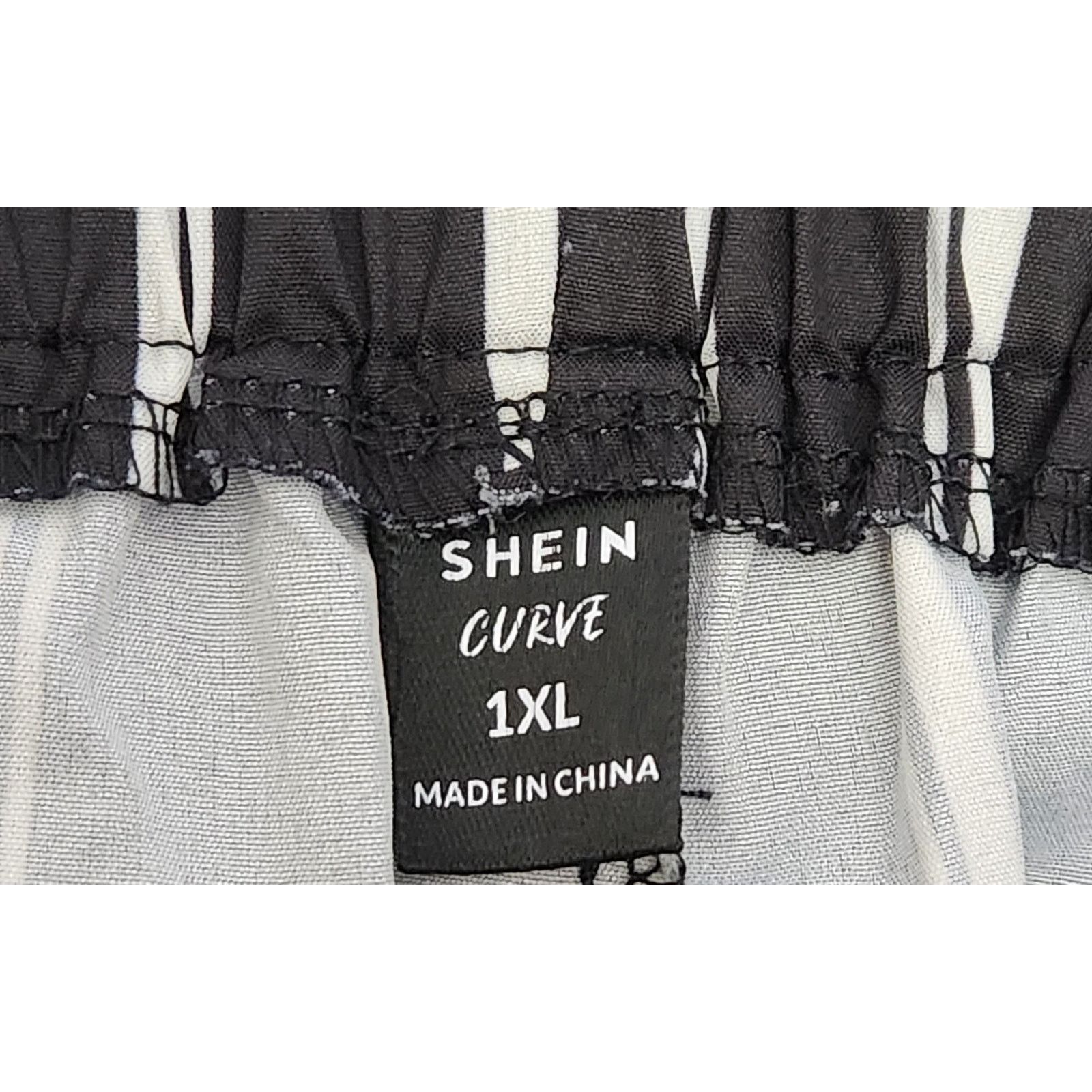Shein Shein Black White Striped Curve Pull On Pleated Pants 1XL Size 32" / US 10 / IT 46 - 4 Thumbnail