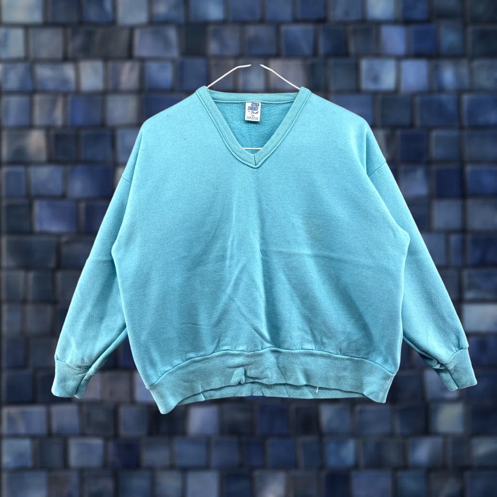 Vintage VINTAGE Ultra Sweats Pannill Blank Blue V-Neck Sweatshirt USA Made SZ 40 Women Pullover 80s Activewear Red/Blu e Size S / US 4 / IT 40 - 1 Thumbnail