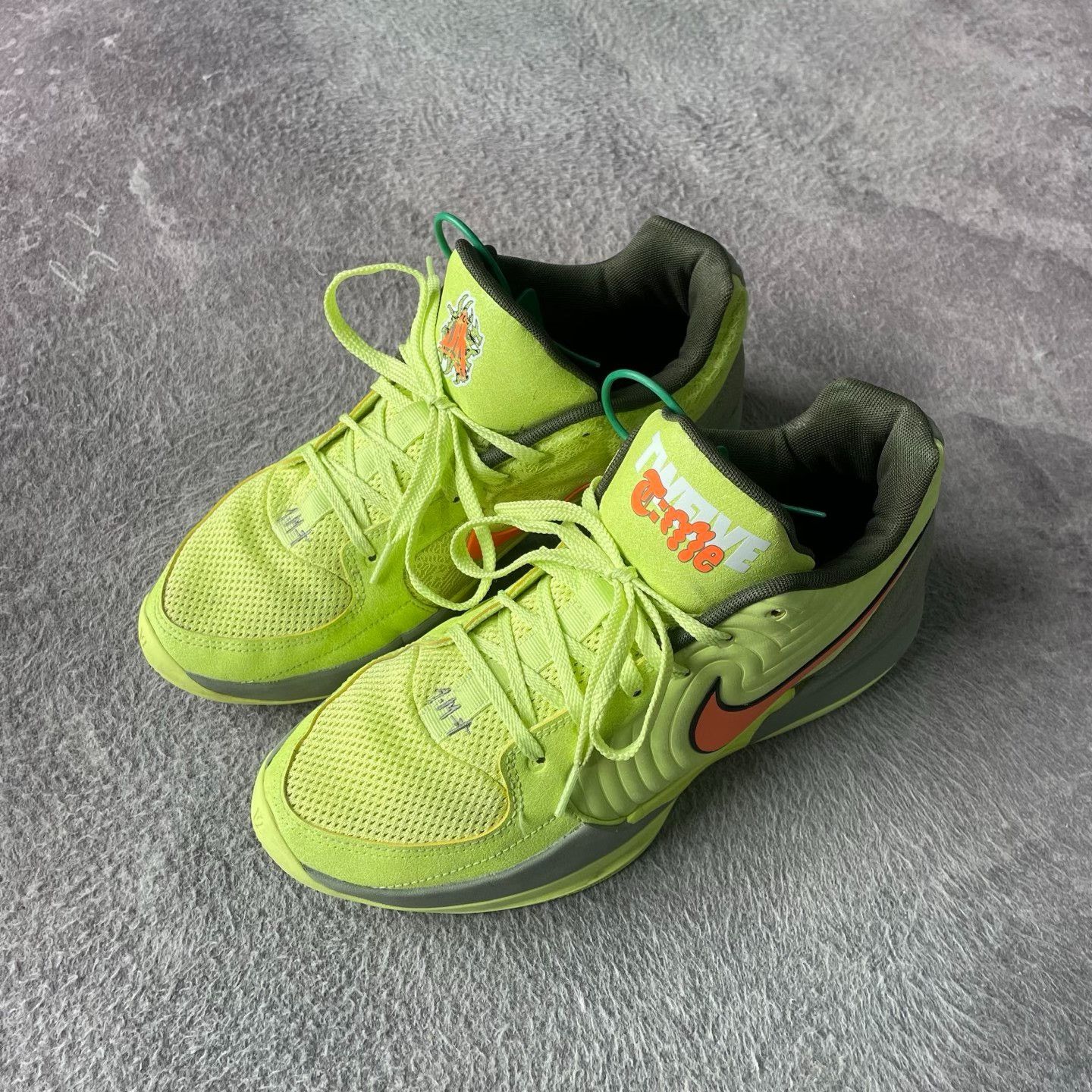 Nike Nike Yellow Lowtop Sneakers 44 Men Size US 10.5 / EU 43-44 - 1 Thumbnail