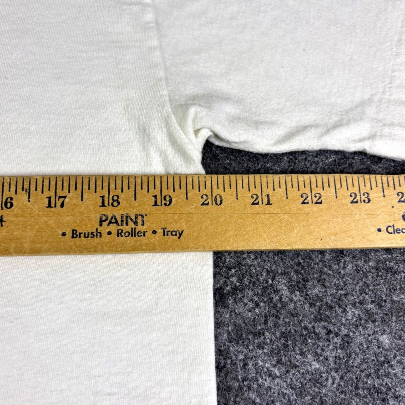 Vintage VINTAGE 1992 Reading Hospital Road Run T-Shirt Mens Medium White 90s Sportswear Graphic Tee Mens Size US M / EU 48-50 / 2 - 3 Thumbnail