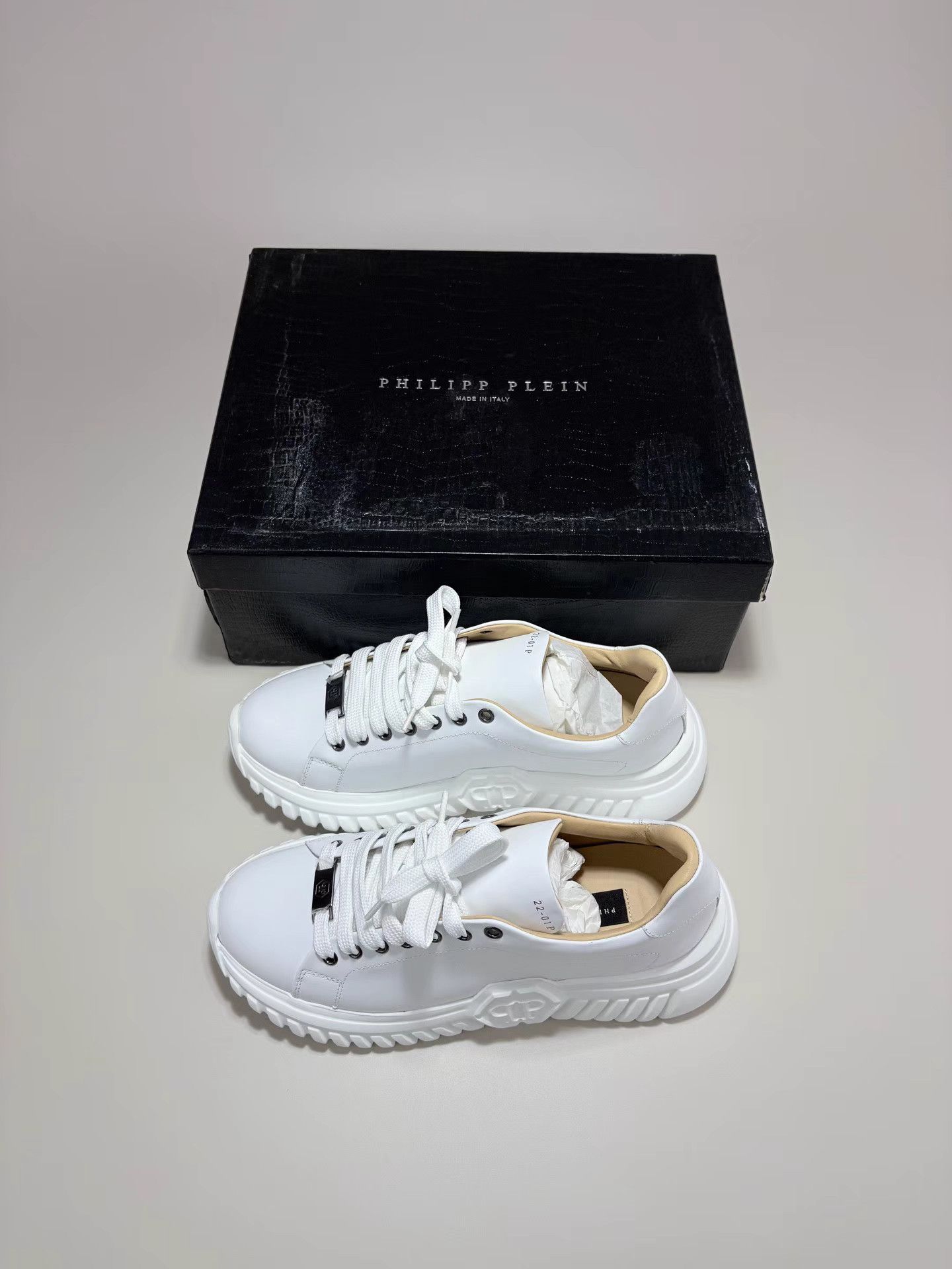 Philipp Plein PHILLIPP PLEIN PP White Sneakers Size US 8 / EU 41 - 1 Thumbnail