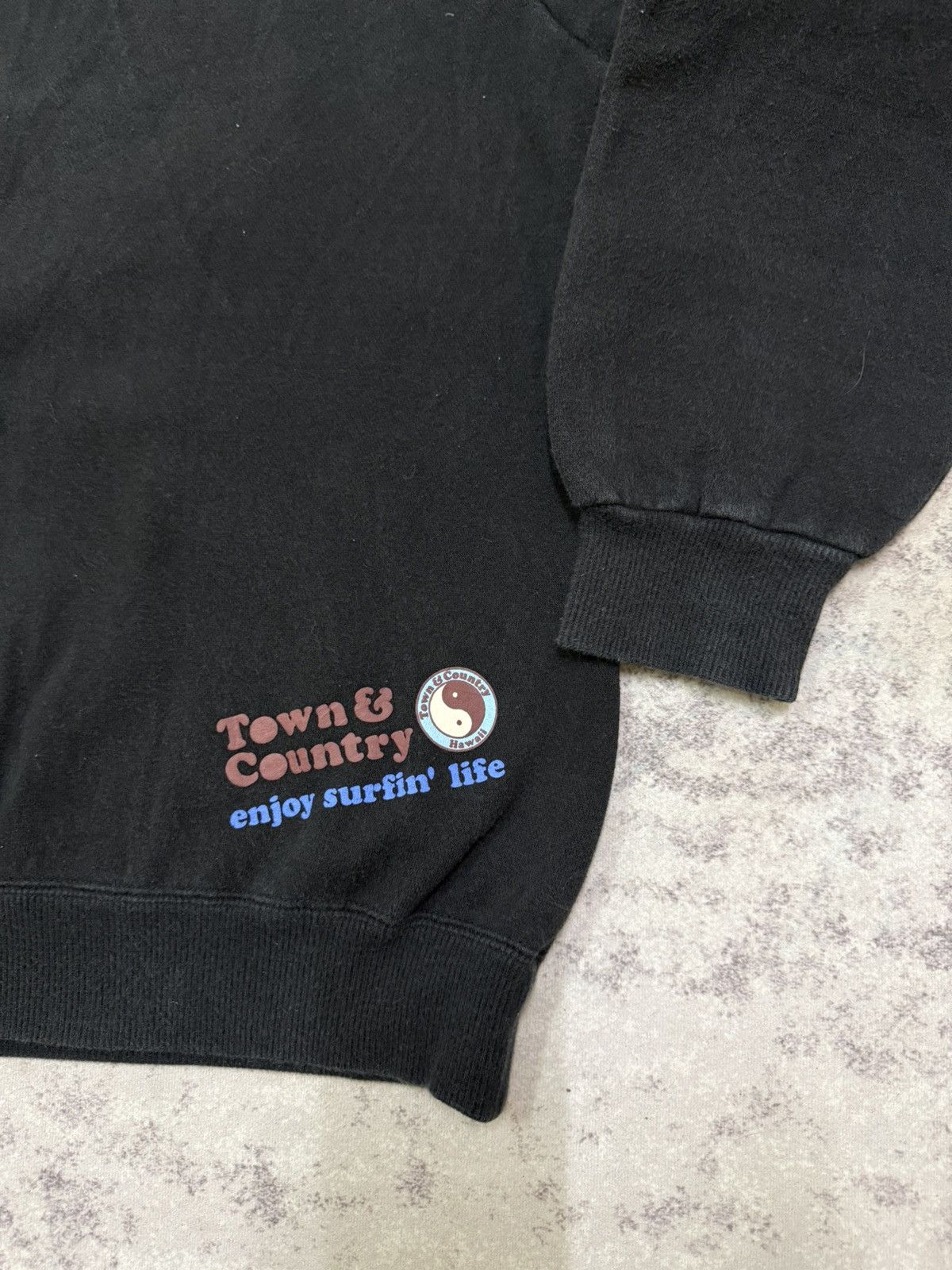 Vintage Vintage Town & Country Enjoy Surfing Pullover Sweater Hoodie Size US M / EU 48-50 / 2 - 12 Thumbnail