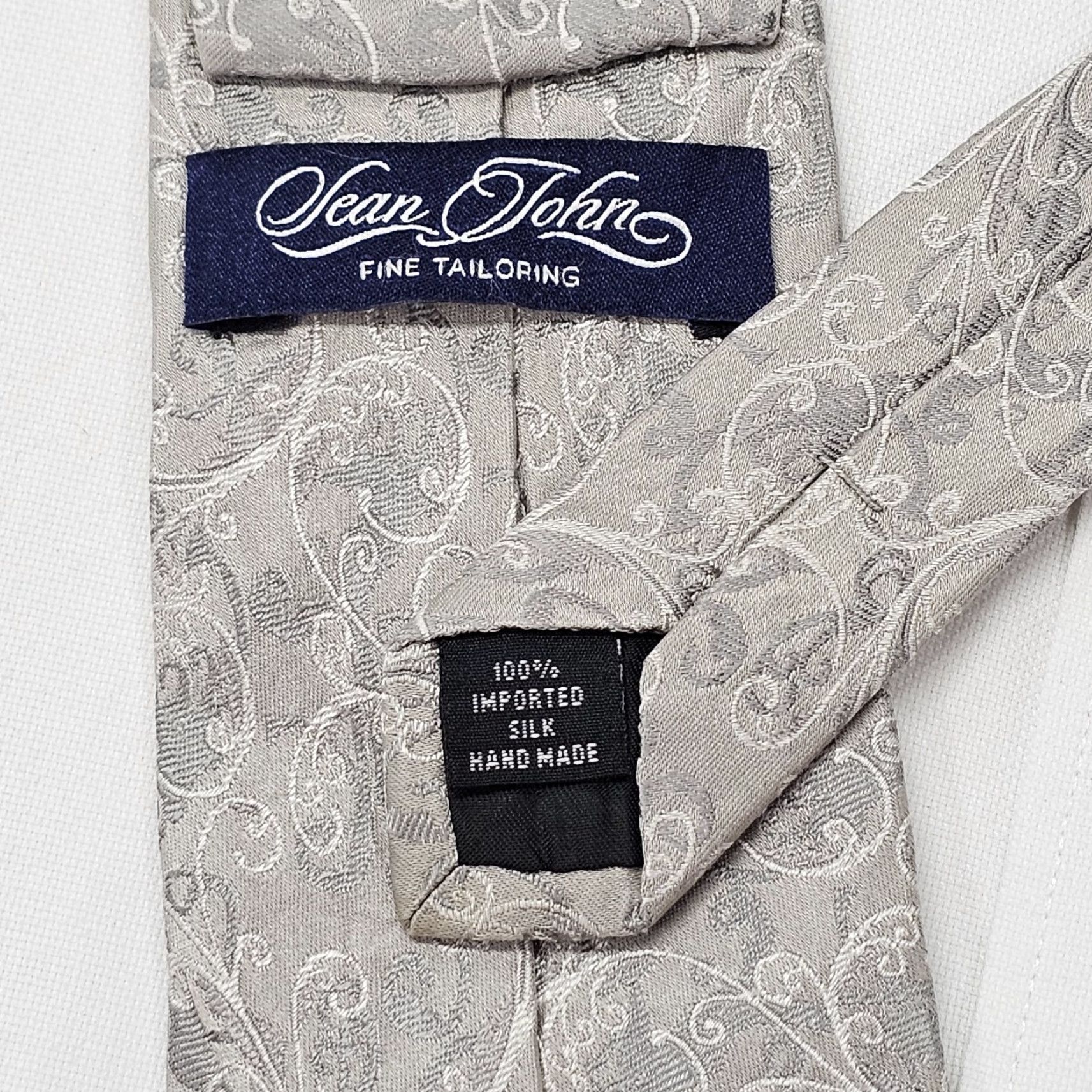 Sean John Sean John Necktie Men's 58.75" X 3.5" Silver Scroll Handmade 100% Silk Necktie Size ONE SIZE - 4 Thumbnail
