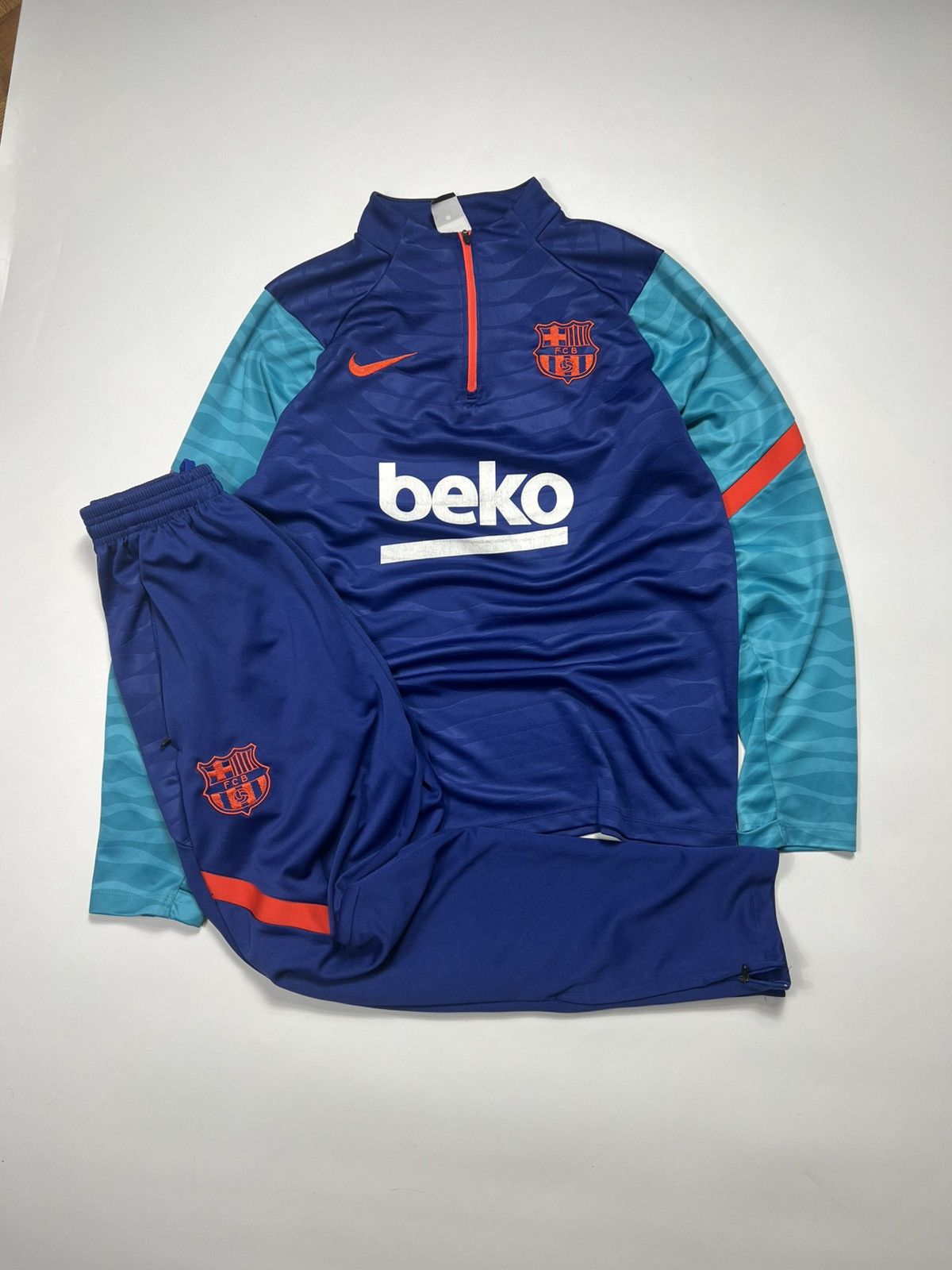 Vintage Nike Barcelona Aeroswift Training Suit