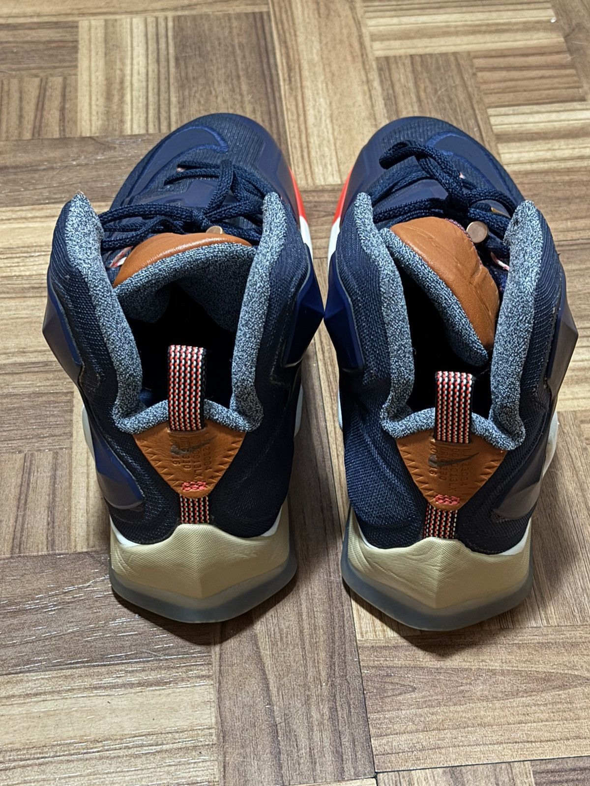 Nike Nike LeBron 13 EXT Luxbron Size US 10.5 / EU 43-44 - 4 Thumbnail