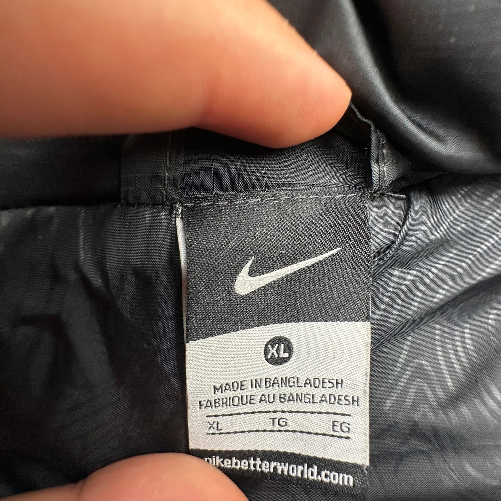 Nike Nike 477125-010 Stowage Down Puffer Jacket Coat Men XL HOLES Size US XL / EU 56 / 4 - 2 Thumbnail