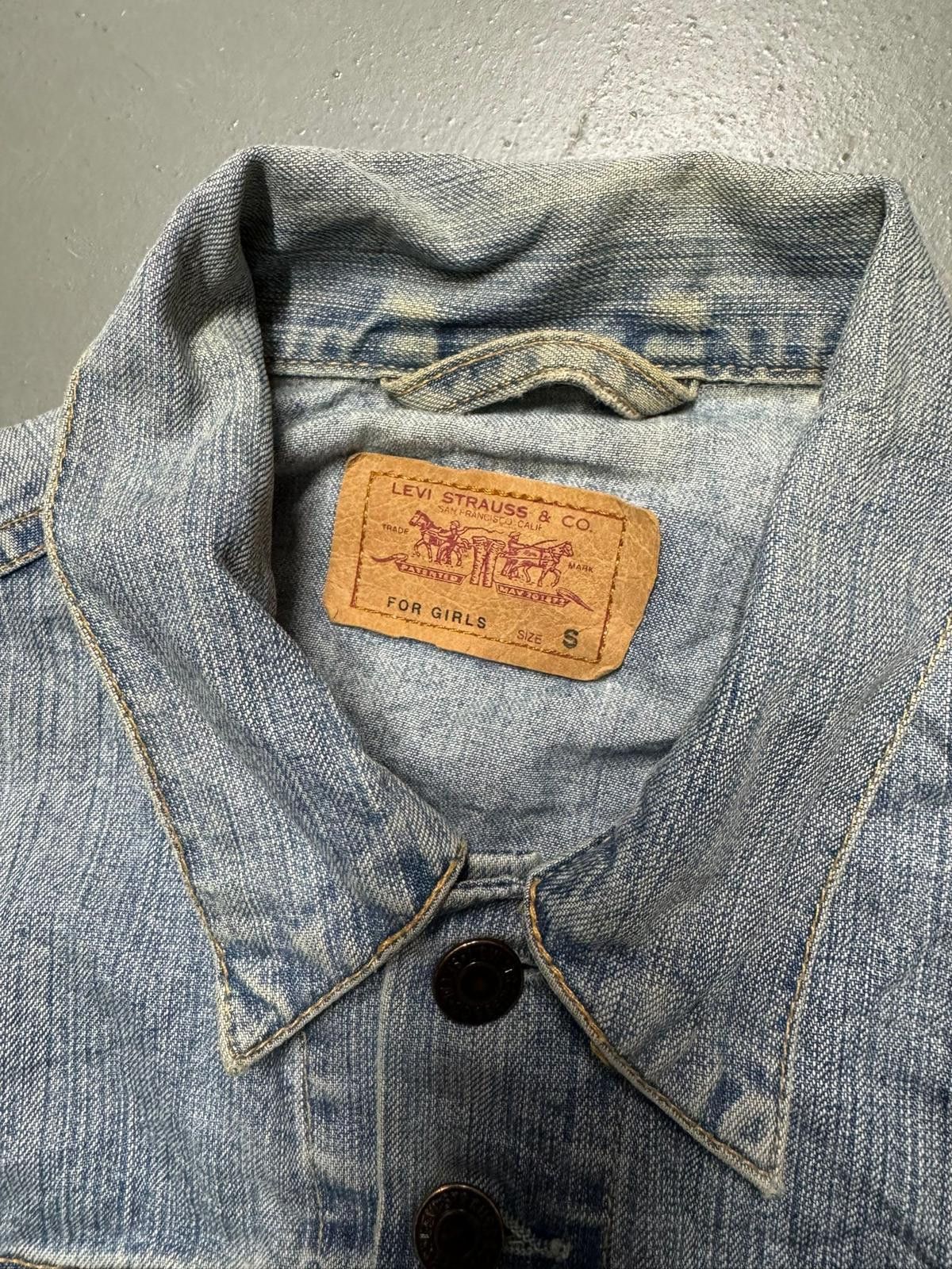 Designer Levi's Vintage Denim Jacket for Girls - Size S Size US S / EU 44-46 / 1 - 3 Thumbnail