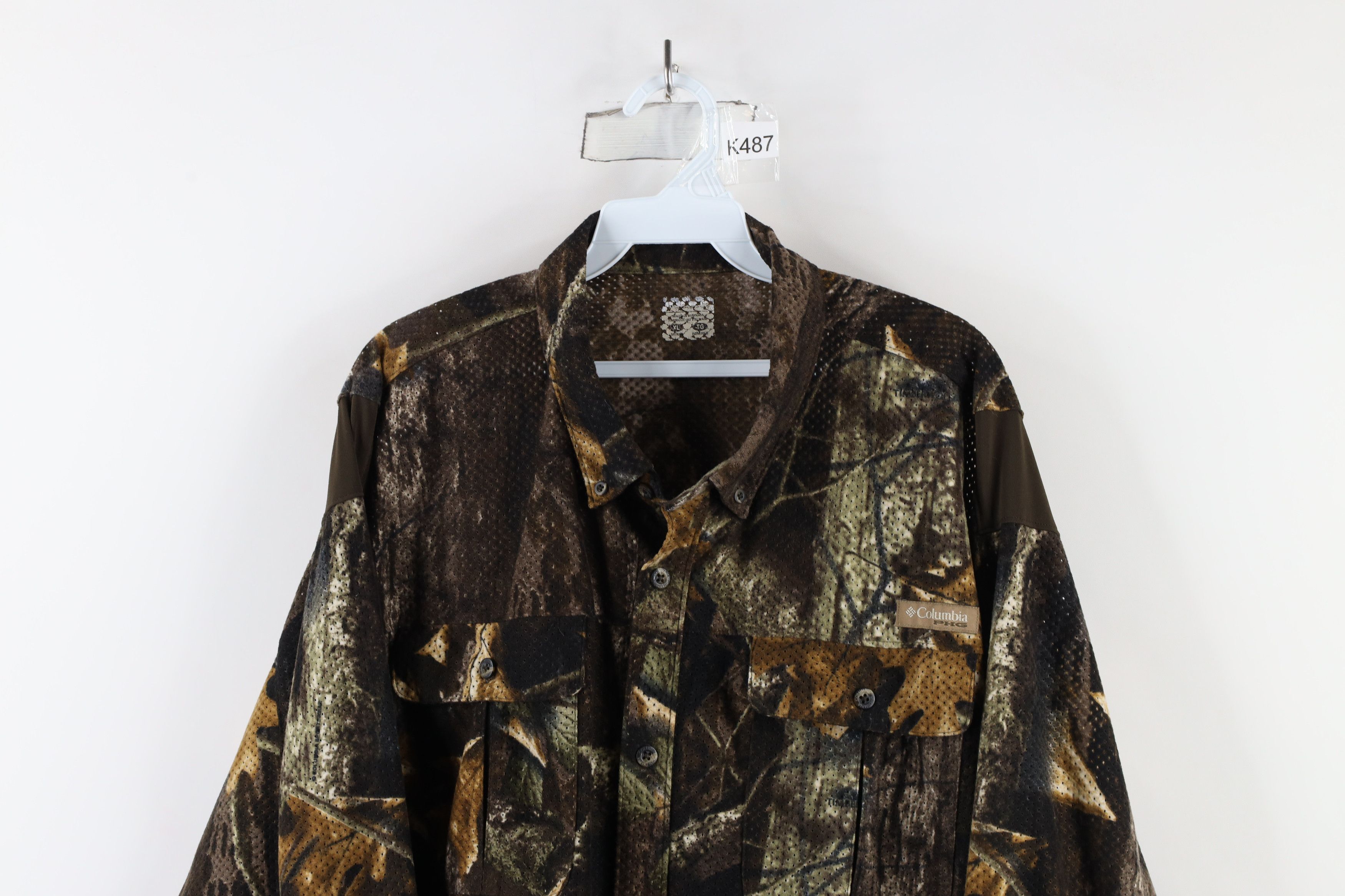 Columbia × Vintage Vintage Columbia Mesh Camouflage Collared Button Down Shirt Size US XL / EU 56 / 4 - 2 Thumbnail