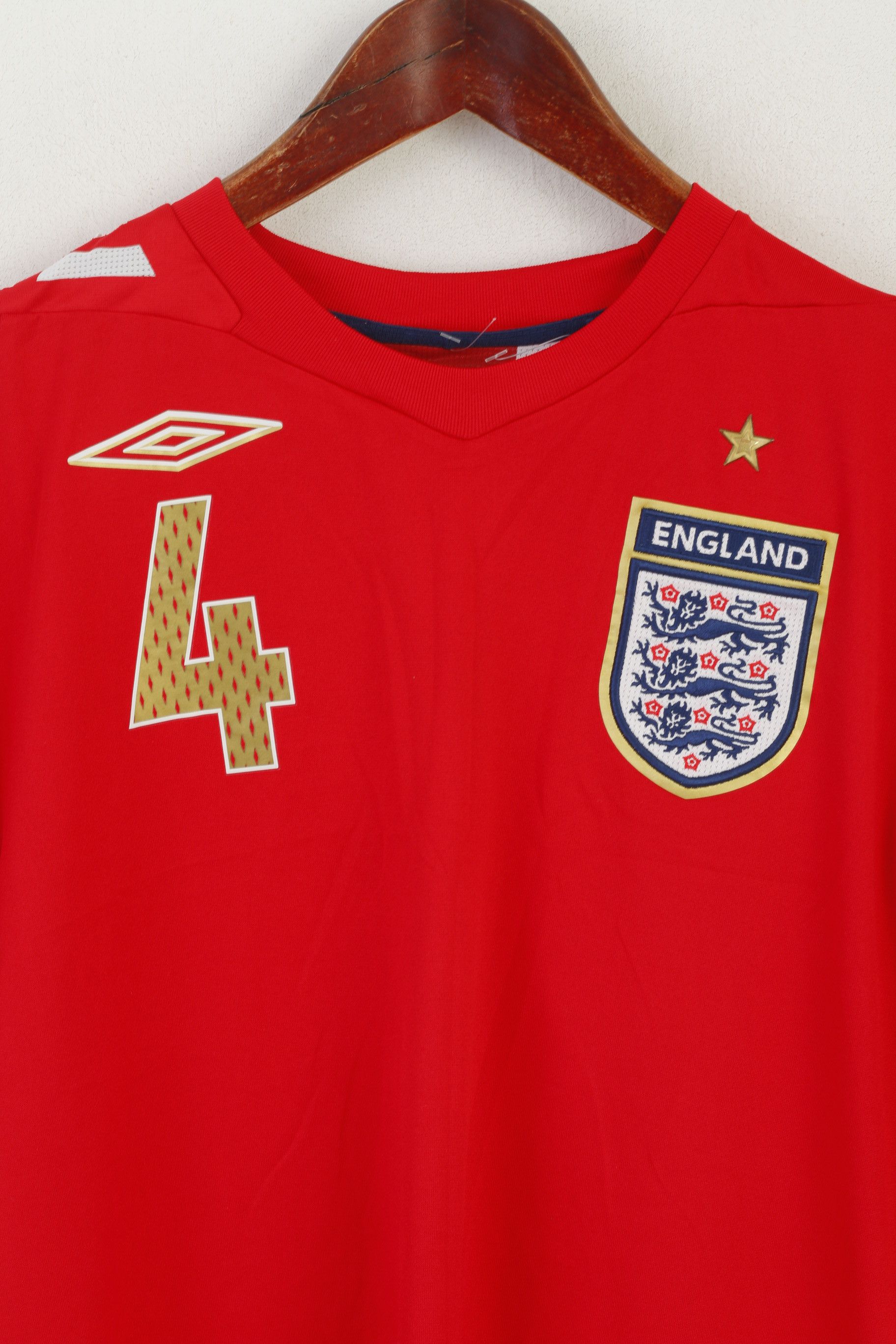 Umbro Umbro Men M Shirt Red England National 6259 Size US M / EU 48-50 / 2 - 3 Thumbnail