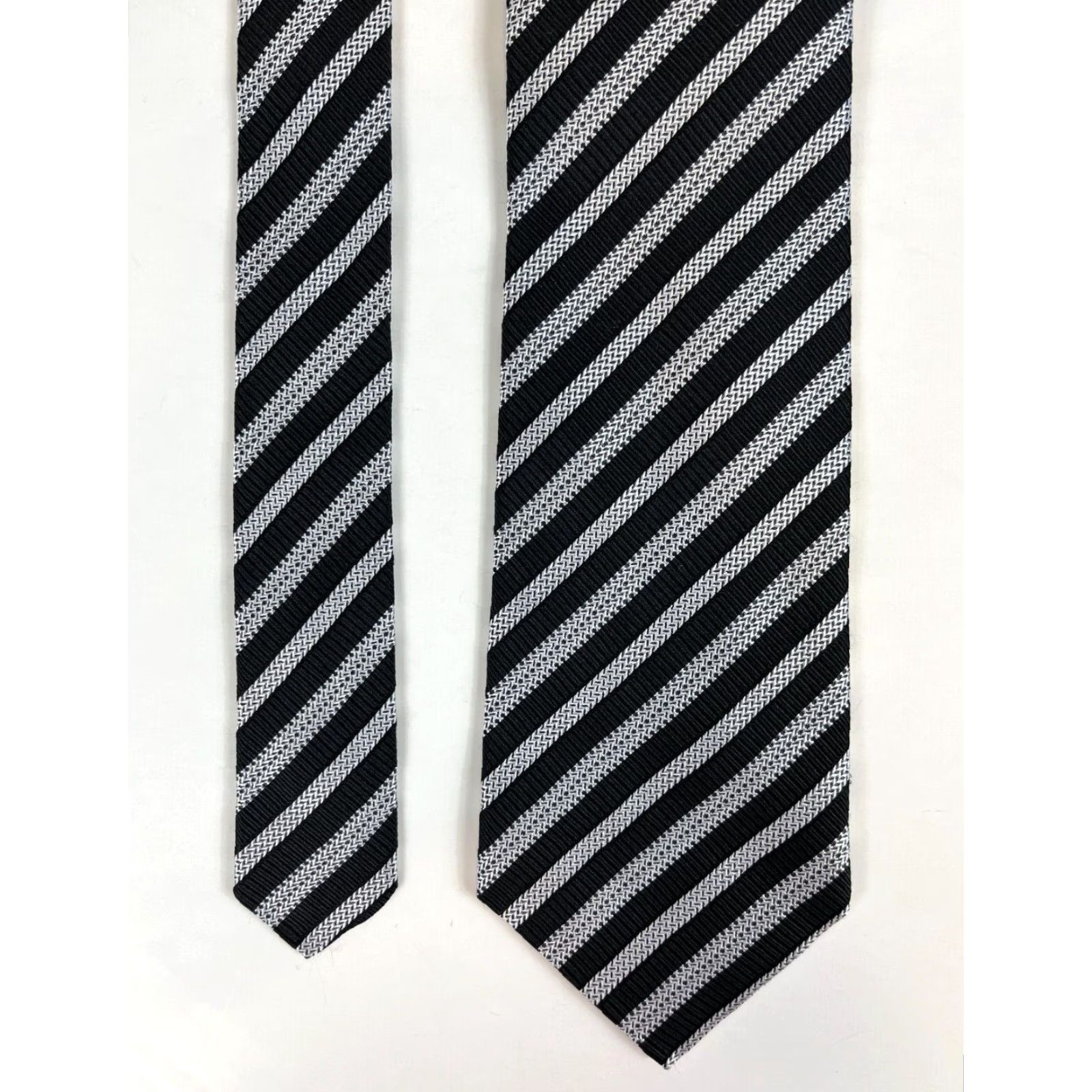 Valentino VINTAGE Gianfranco Valentino Silk Tie Striped Made in Canada Men Tie Black Silver 54.5" 3.75" Wide Short Styled Size ONE SIZE - 6 Thumbnail