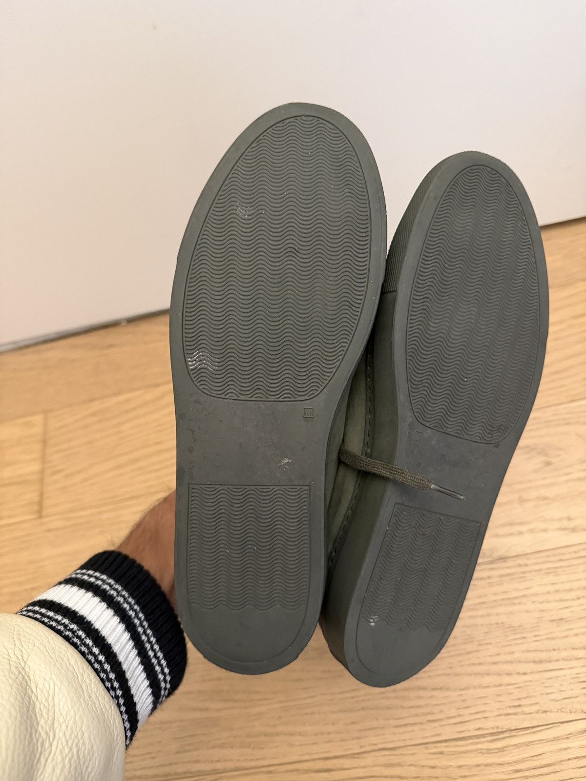 Common Projects Common Projects Achilles Low Size US 8 / EU 41 - 8 Thumbnail
