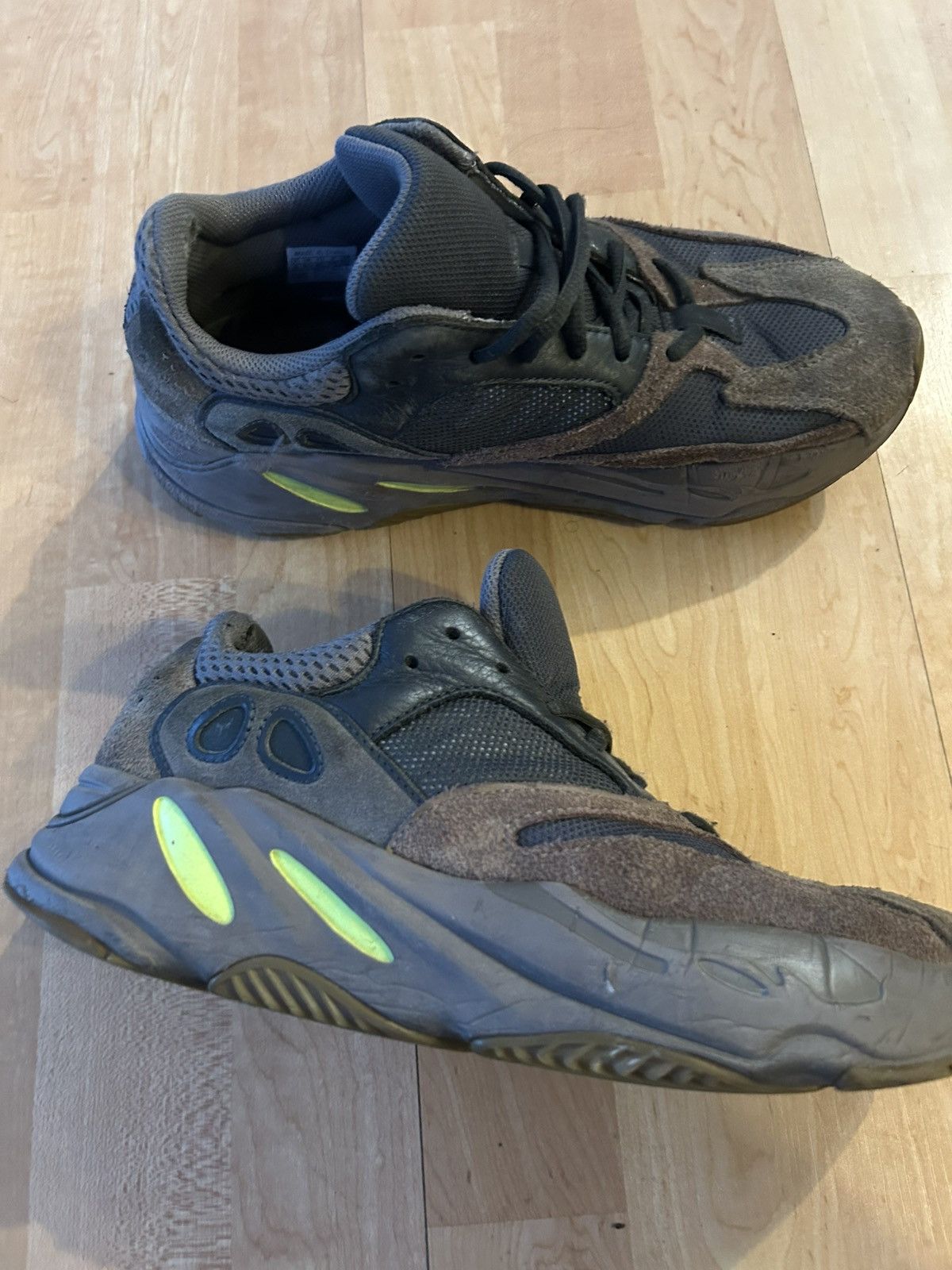 Yeezy Adidas Yeezy 700 V1 'Mauve' Size US 9 / EU 42 - 2 Thumbnail
