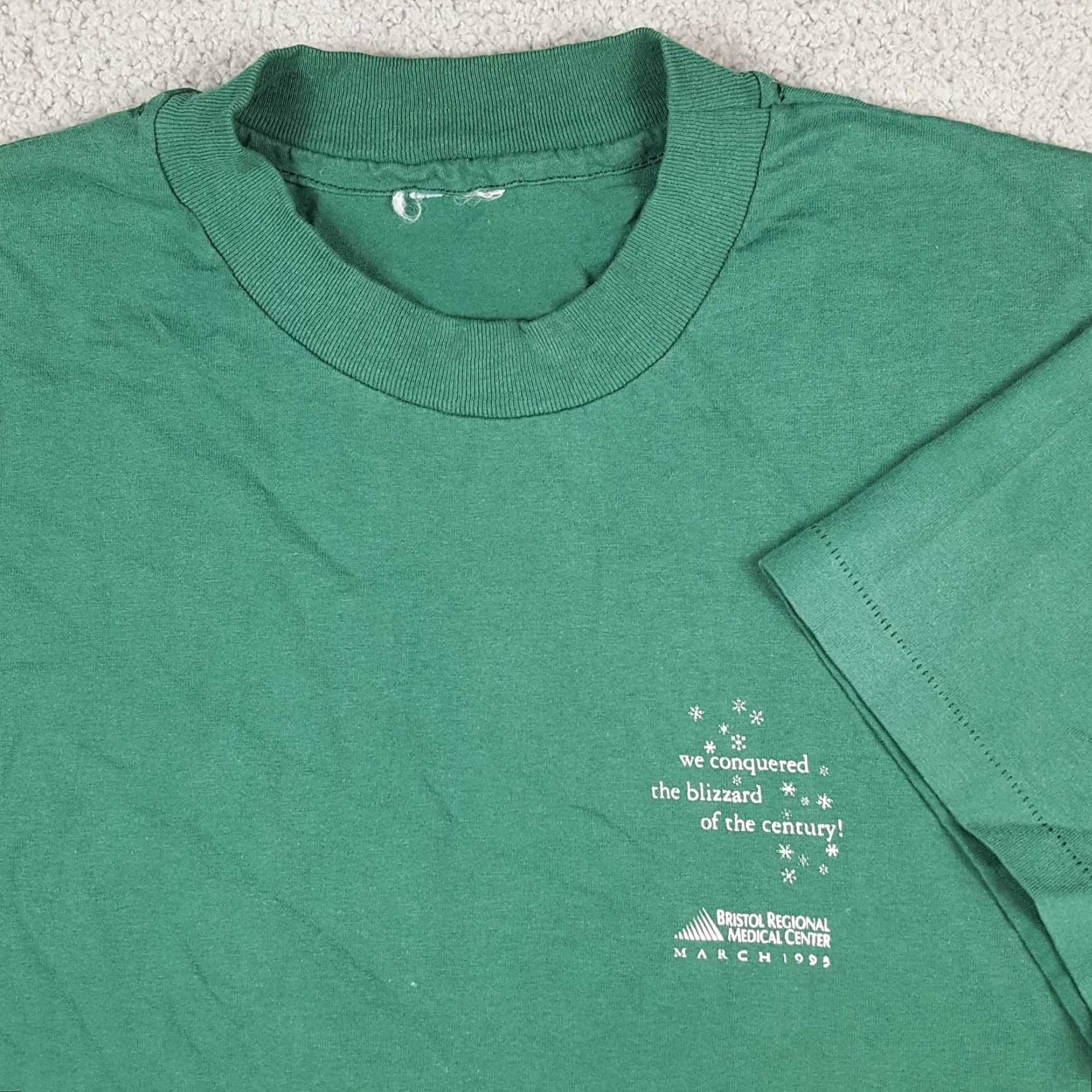 Etro Vintage Blizzard Of The Century 90s Snow Grunge T-Shirt Men's Size Medium Retro Winter Green Cotton Logo Embroidered 11 Size US M / EU 48-50 / 2 - 5 Thumbnail