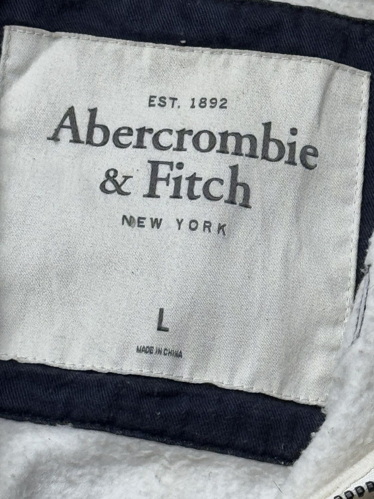 Japanese Brand 2000s Abercrombie Fur Hoodie Distressed Ifsix lgb style Size US L / EU 52-54 / 3 - 4 Thumbnail