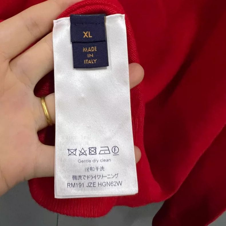 Louis Vuitton Louis Vuitton Pullover cashmere sweater with red back logo Size US XL / EU 56 / 4 - 4 Thumbnail