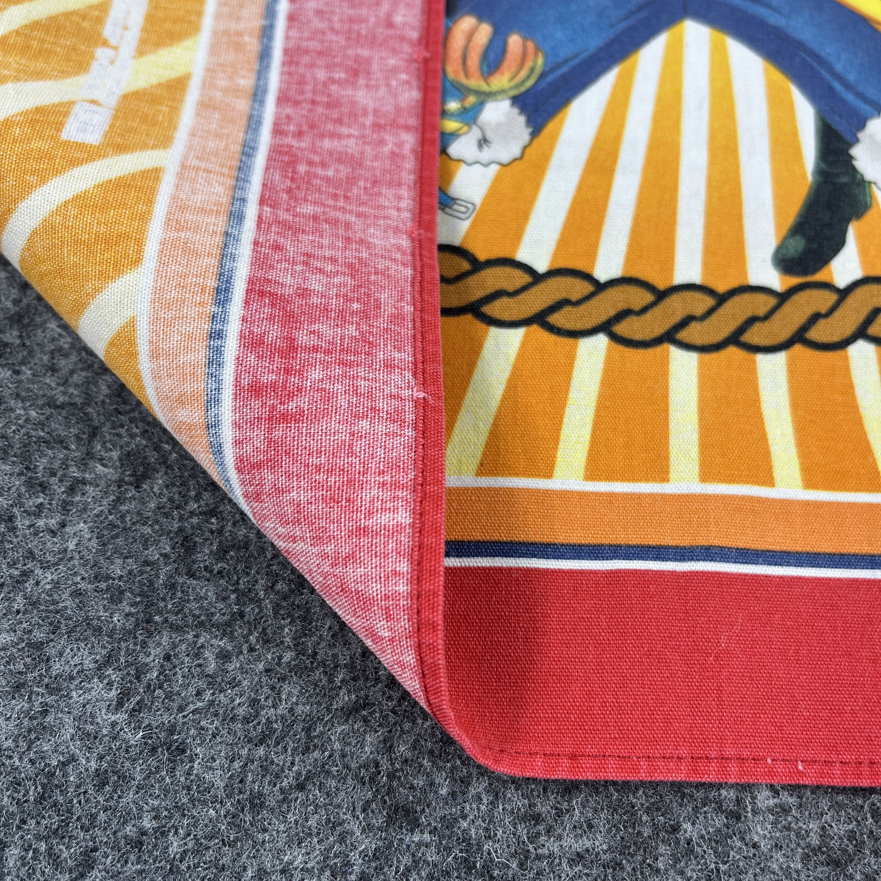 Anime × Vintage One Piece Handkerchief / Bandana / Neckerchief B116 Size ONE SIZE - 7 Thumbnail