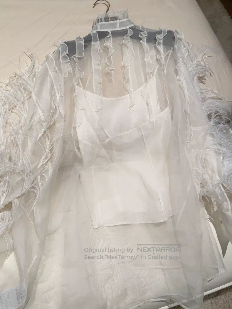 Valentino Valentino Mulberry silk ostrich feather top Size S / US 4 / IT 40 - 4 Thumbnail