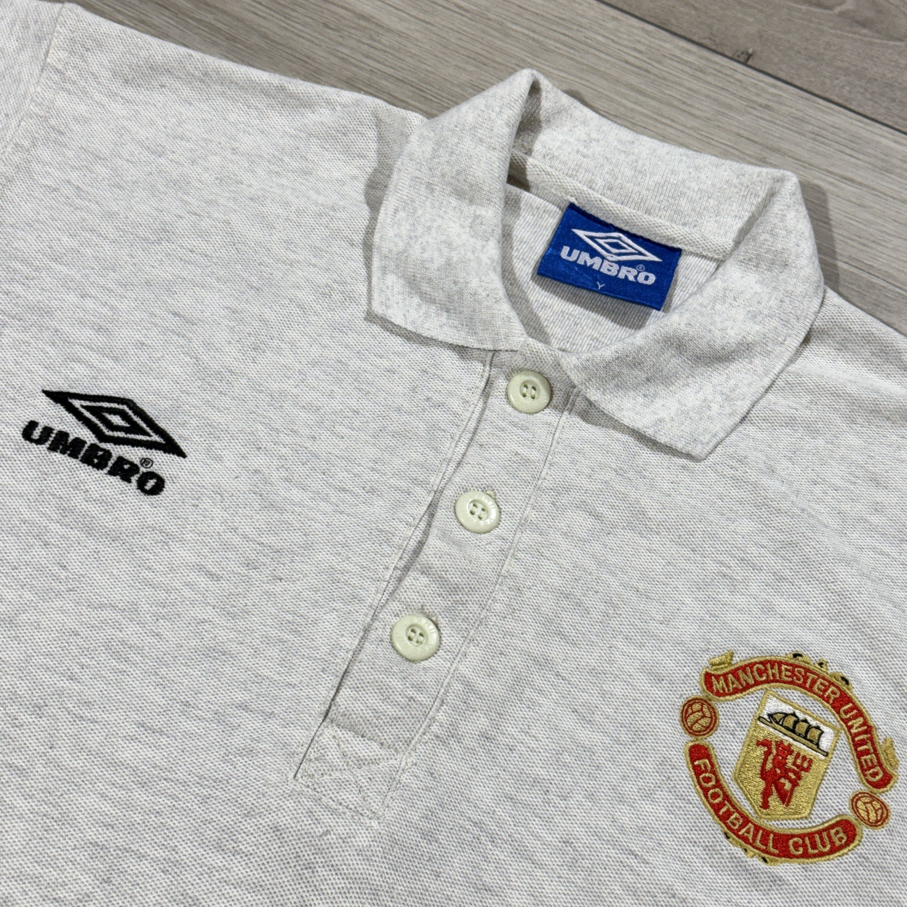 Umbro Vintage Umbro Manchester United Polo Shirt Grey 1998-1999 Size US M / EU 48-50 / 2 - 5 Thumbnail