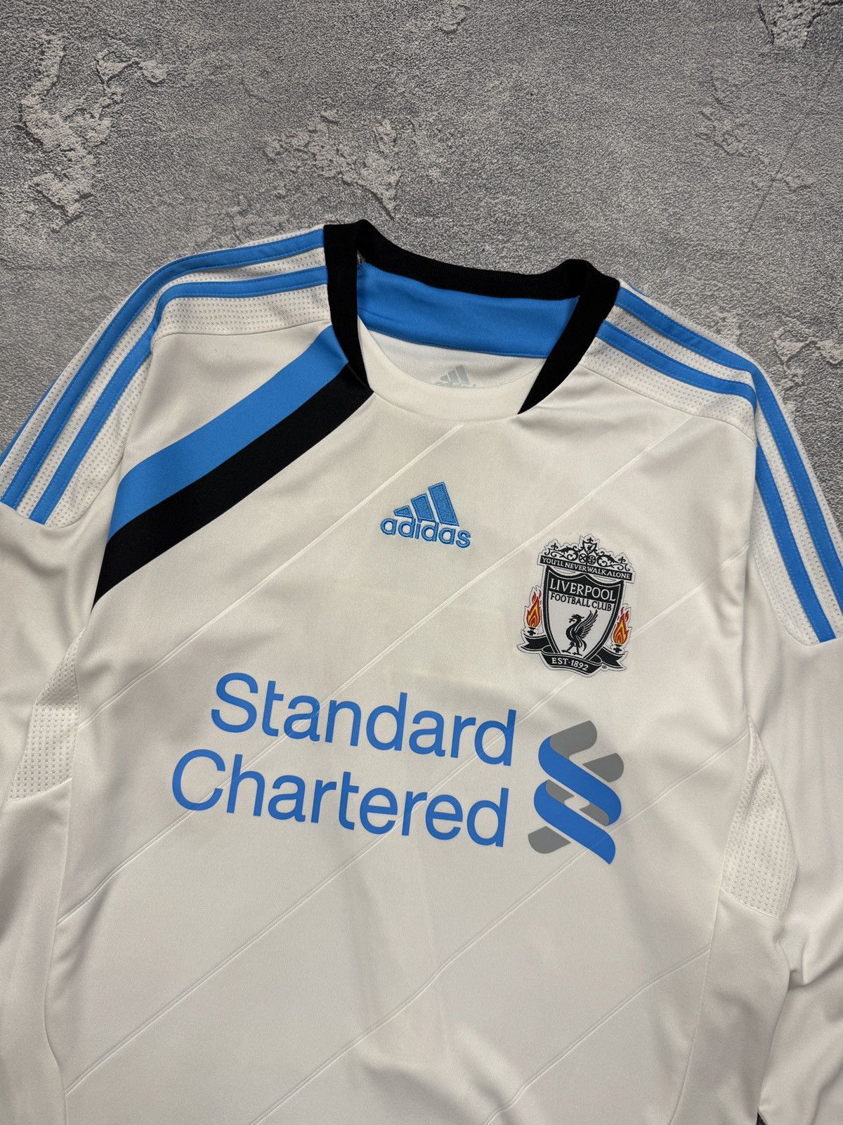 Adidas LIVERPOOL ADIDAS 2011/2012 FOOTBALL THIRD JERSEY #7 SUAREZ Size US S / EU 44-46 / 1 - 3 Thumbnail