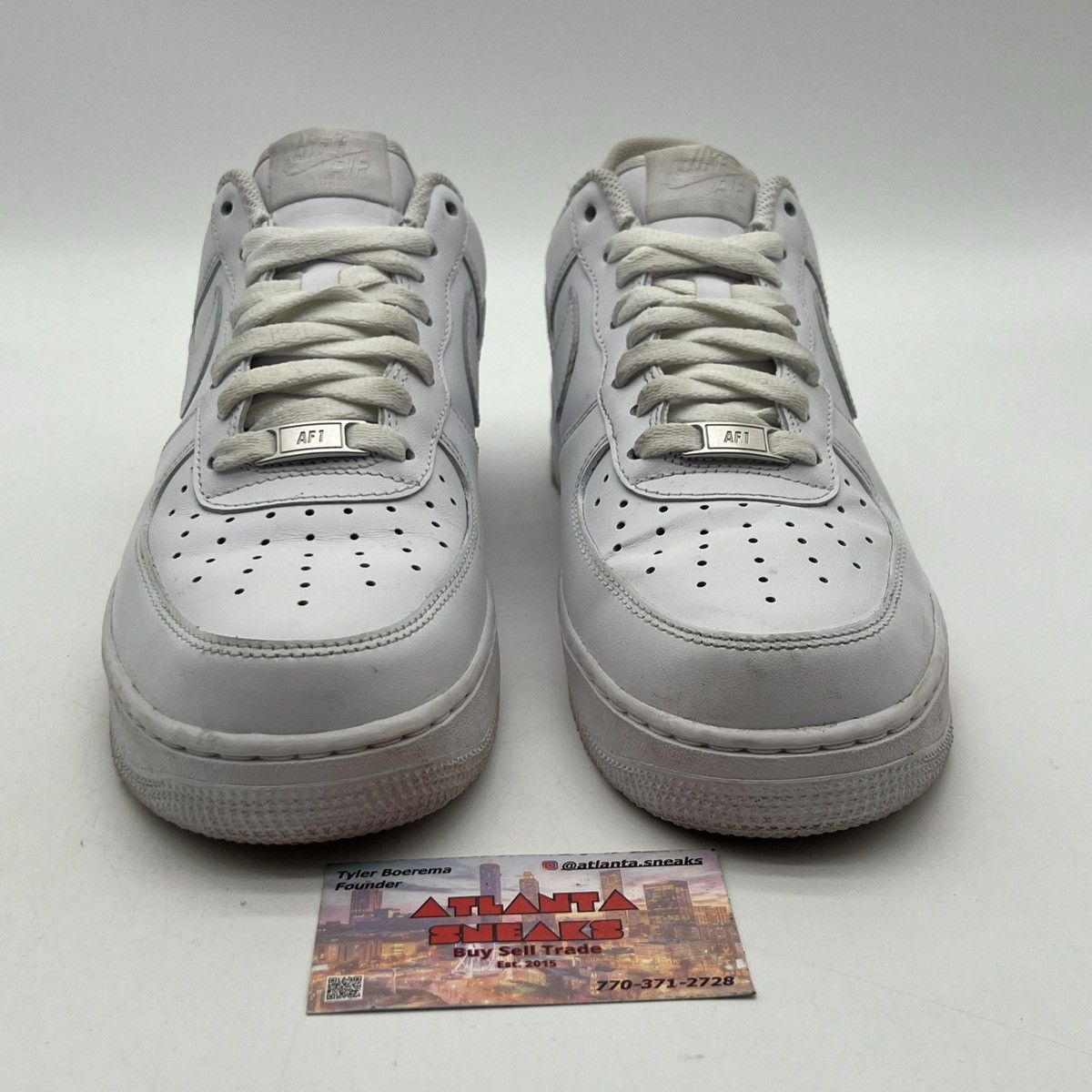 Nike Wmns Air Force 1 07 triple white Size US 10.5 / EU 43-44 - 2 Thumbnail