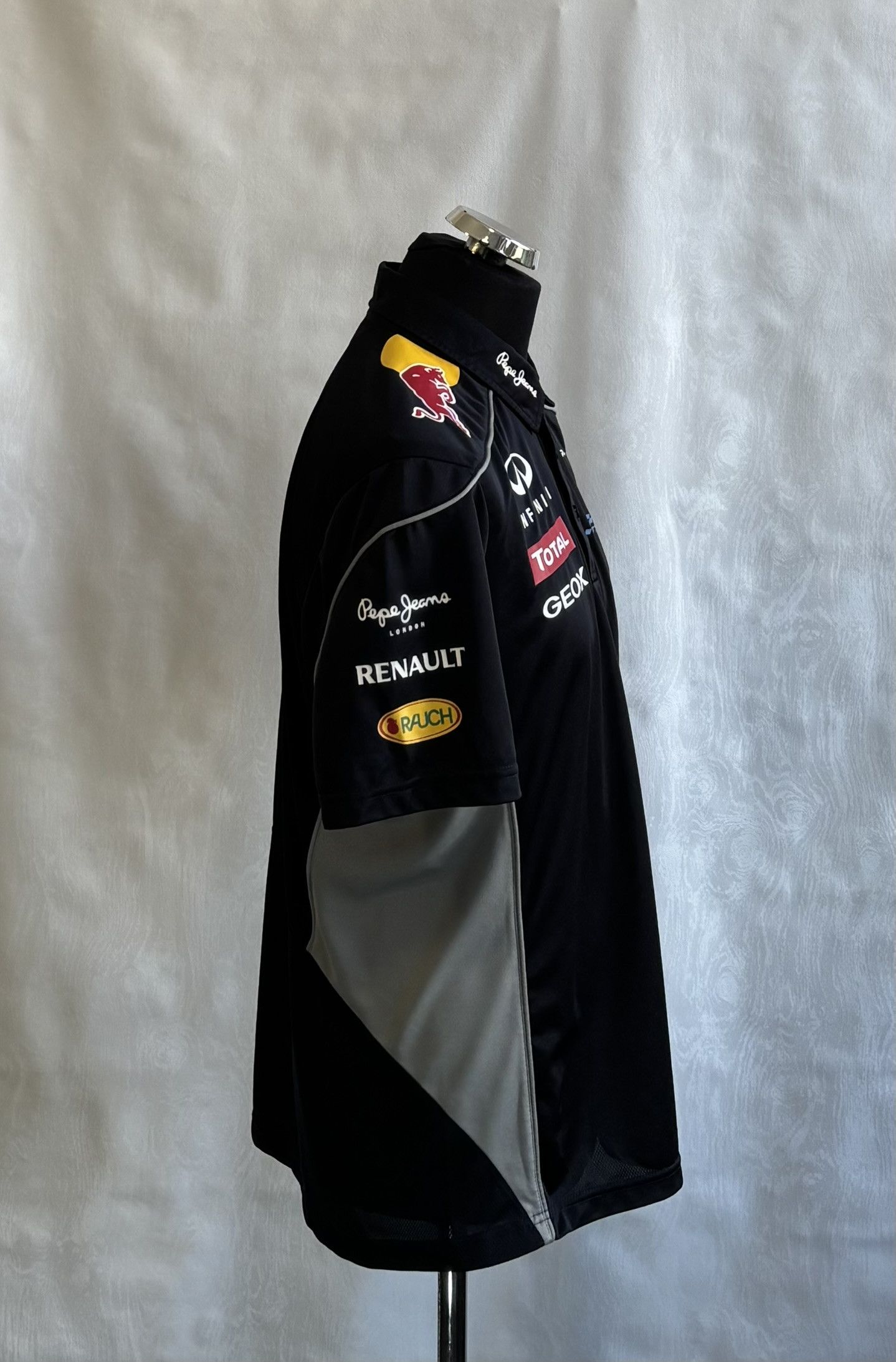 Pepe Jeans Infiniti Red Bull Racing x Pepe Jeans 2014 Polo Shirt Size US XL / EU 56 / 4 - 4 Thumbnail