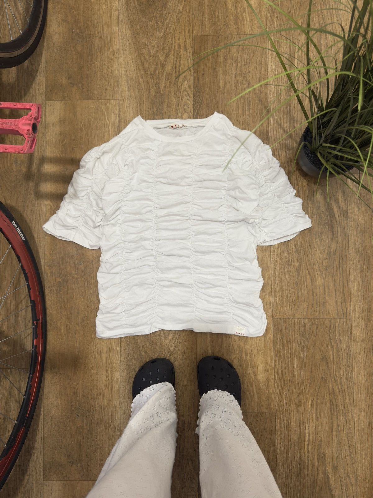 Marni VINTAGE CRINKLED MARNI WHITE WMNS TEE Size S / US 4 / IT 40 - 1 Thumbnail