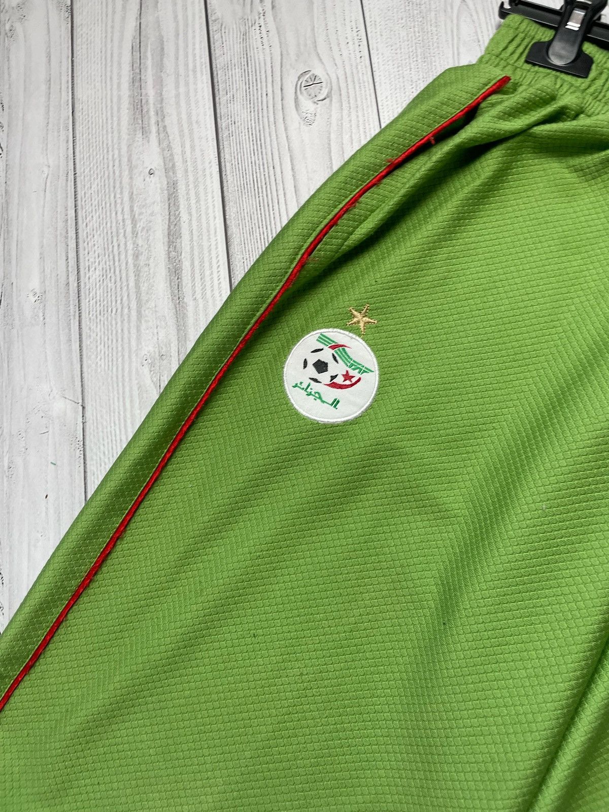 Vintage Vintage Algeria soccer pants green rare size L logo Size US 33 - 3 Thumbnail