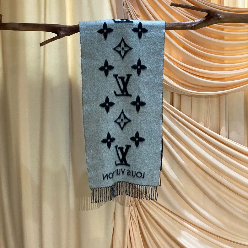 Louis Vuitton Louis Vuitton Black and Grey Old-print Double Face Cashmer Size ONE SIZE - 2 Thumbnail
