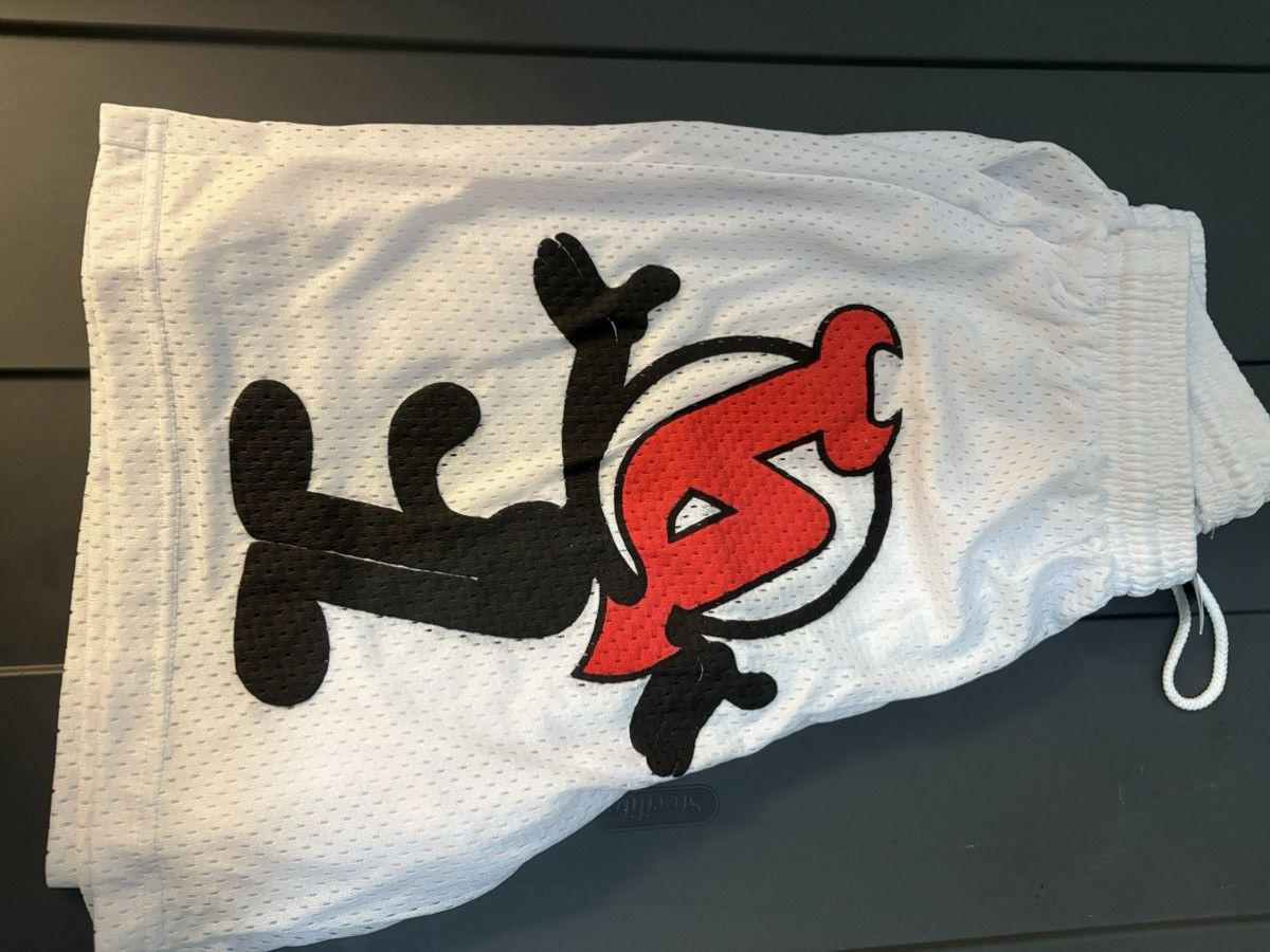 basketcase gallery Basketcase Gallery NJ devils mesh shorts Size US 30 / EU 46 - 1 Thumbnail