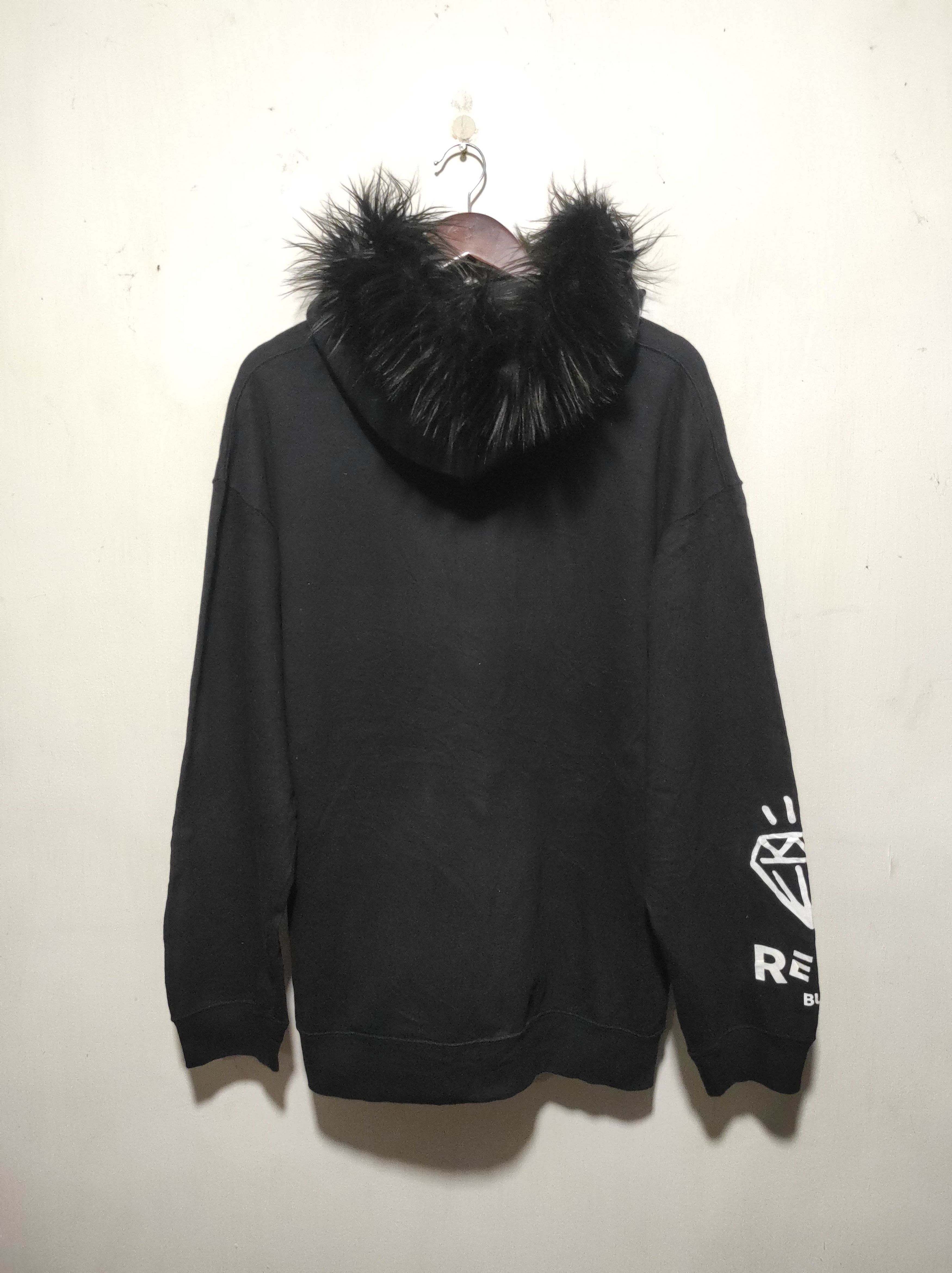 Le Grande Bleu (L.G.B.) UT Uniqlo Trouble Andrew Fur Hoodie i6w9 Lgb Style Size US XL / EU 56 / 4 - 11 Thumbnail