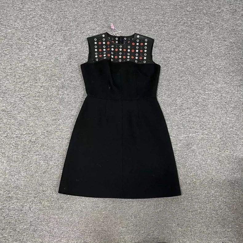 Louis Vuitton Louis Vuitton Eyelet Patchwork Dress 2505-Nextarrow Size XS / US 0-2 / IT 36-38 - 1 Thumbnail