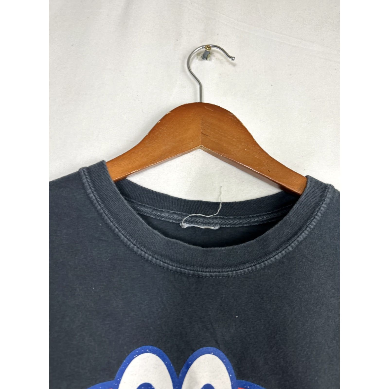 Vintage Chinatown Market Mens Small heart basketball Peace streetwear Black T-shirt Size US S / EU 44-46 / 1 - 6 Thumbnail