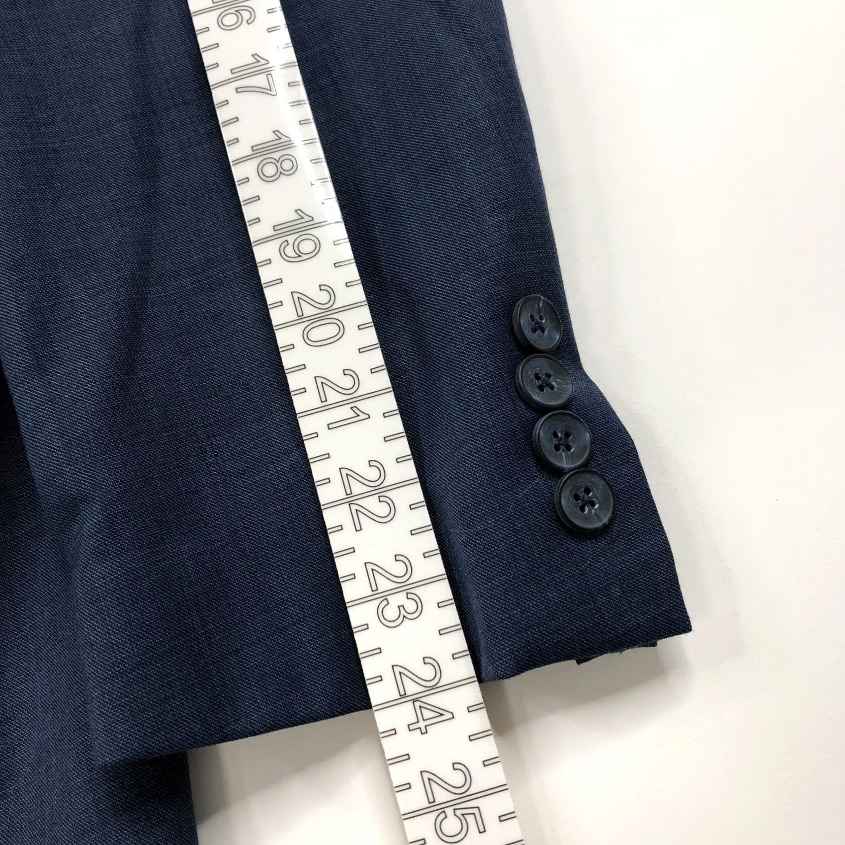 Vintage Penguin By Munsingwear Blazer Wool Blend 44R Blue Notch Lapel Double-Vented Regular Single-Breasted 2-Button Mens Jacket Coat Suit Blazer Vintage No Size 44R - 7 Thumbnail