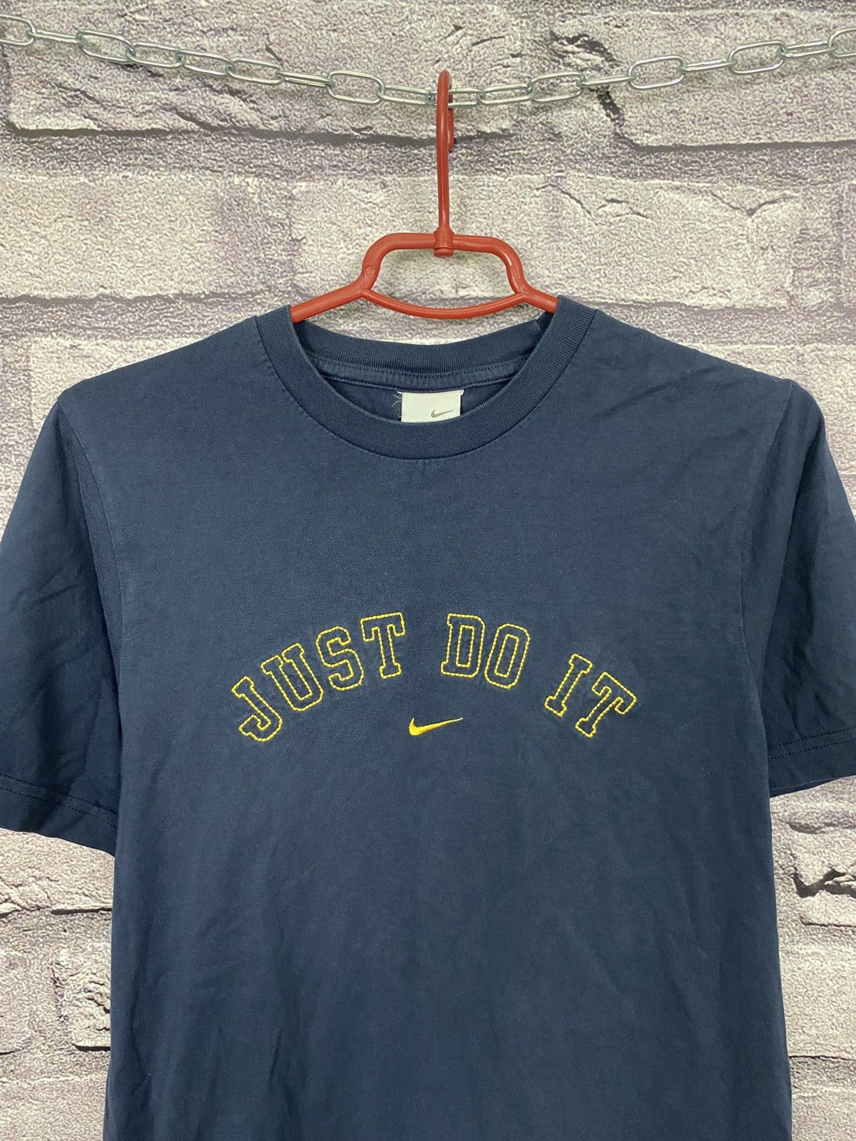 Vintage Vintage rare big logo T-shirt Nike Tn acg y2k Size US S / EU 44-46 / 1 - 3 Thumbnail