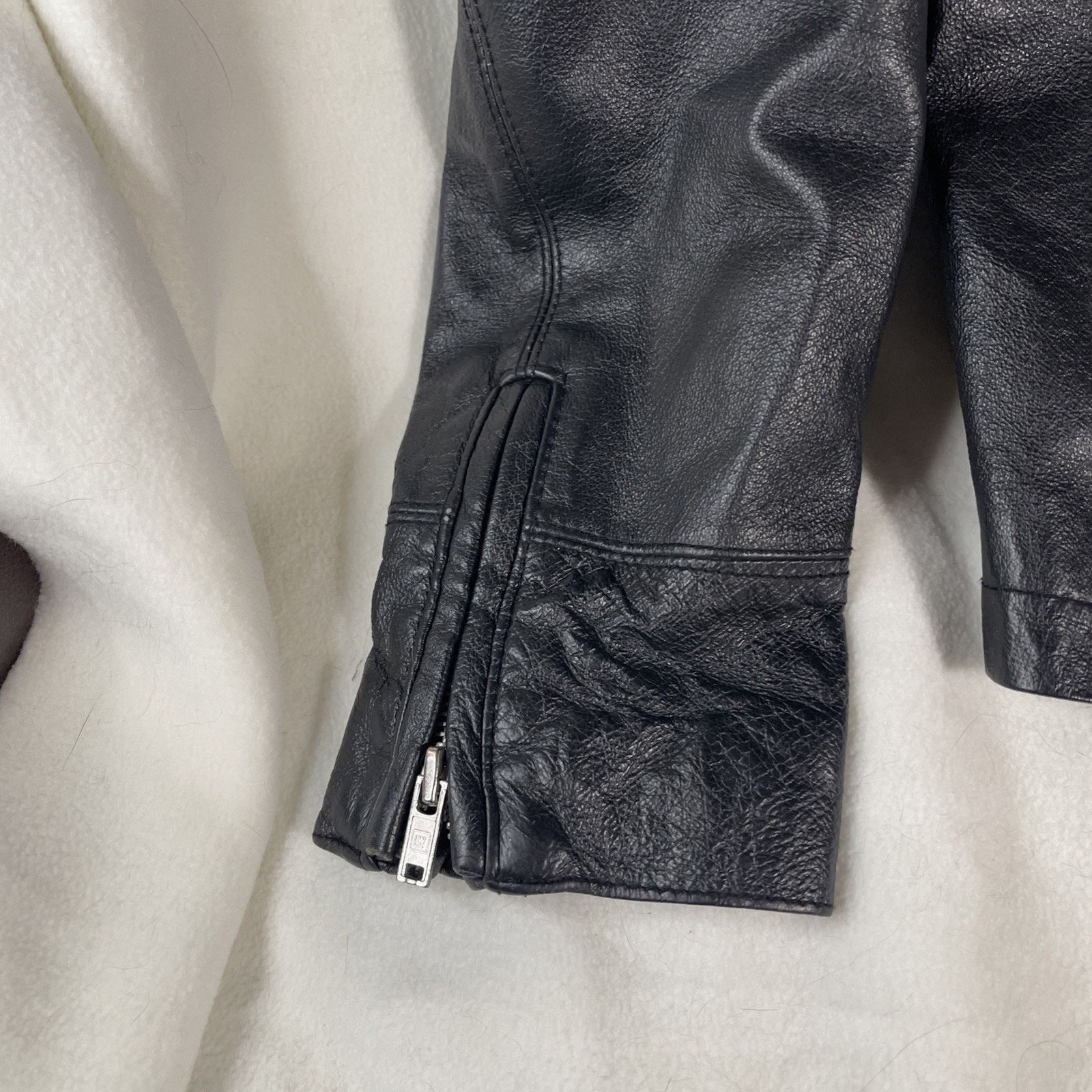 Wilsons Leather Wilsons Leather Black Jacket women’s MED Zippers Size M / US 6-8 / IT 42-44 - 4 Thumbnail
