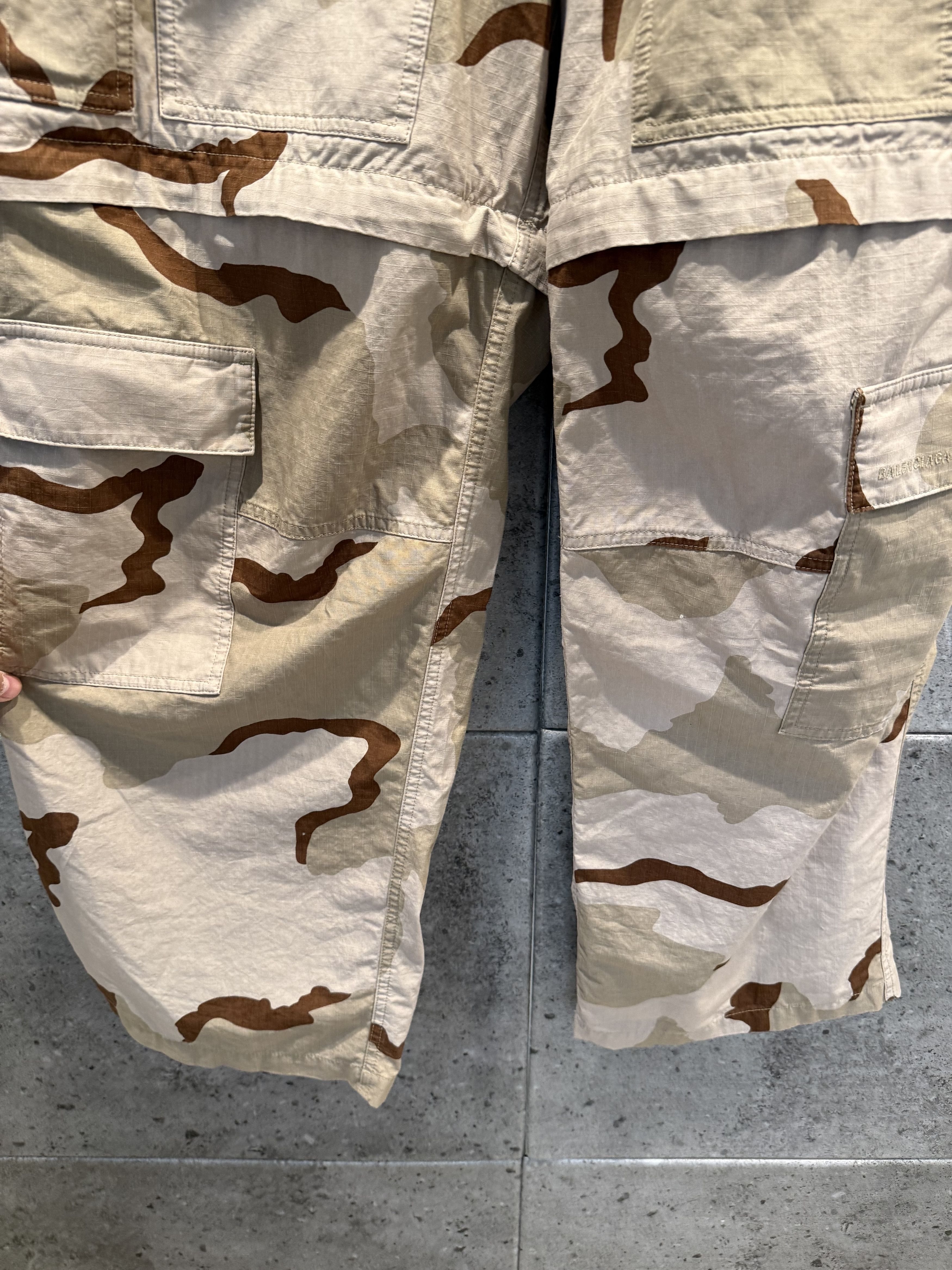 Balenciaga Balenciaga large camo cargo pants Size US 32 / EU 48 - 4 Thumbnail