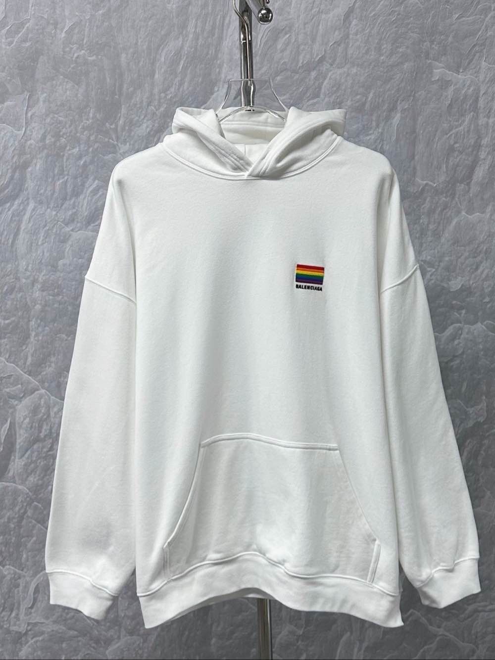 Balenciaga Balenciaga Pride Rainbow Logo Hoodie Size XXS Size US XXS / EU 40 - 1 Thumbnail