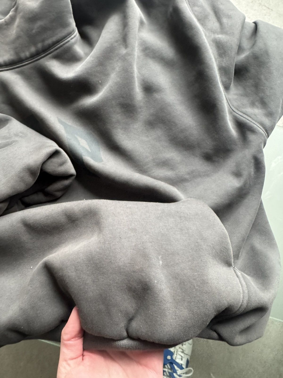 Balenciaga × Gap × Yeezy yeezy gap dove hoodie Size US M / EU 48-50 / 2 - 9 Thumbnail