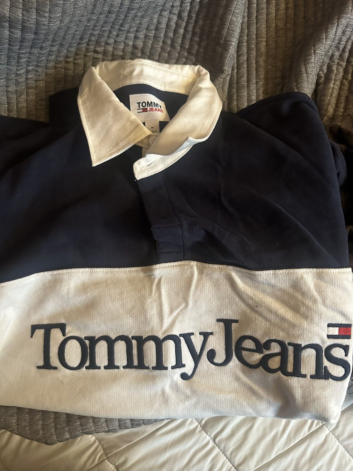 Tommy Hilfiger Tommy Hilfiger Size US M / EU 48-50 / 2 - 1 Thumbnail