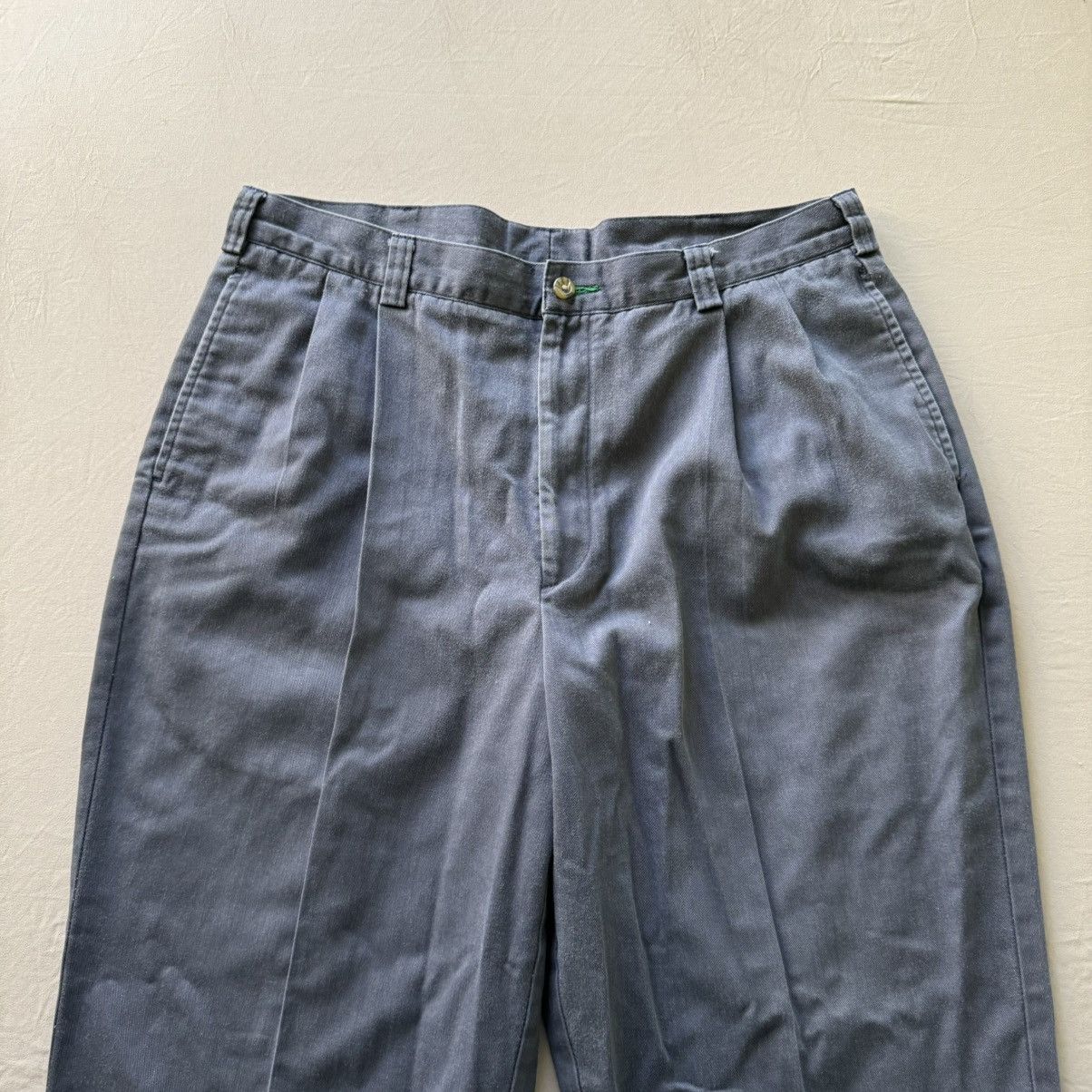 Designer × Tommy Hilfiger × Vintage Vintage Tommy Hilfiger Pleated Front Chino Pants Size US 36 / EU 52 - 3 Thumbnail