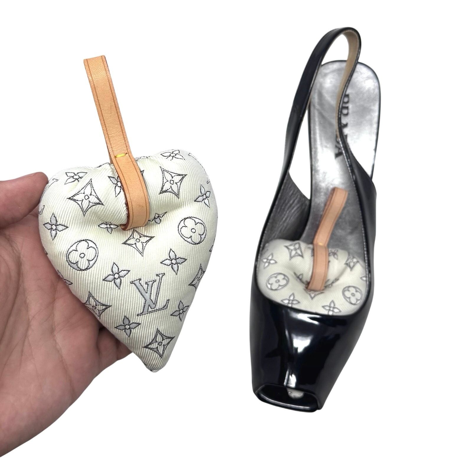 Louis Vuitton Louis Vuitton Monogram Shoe Trees Size ONE SIZE - 2 Thumbnail