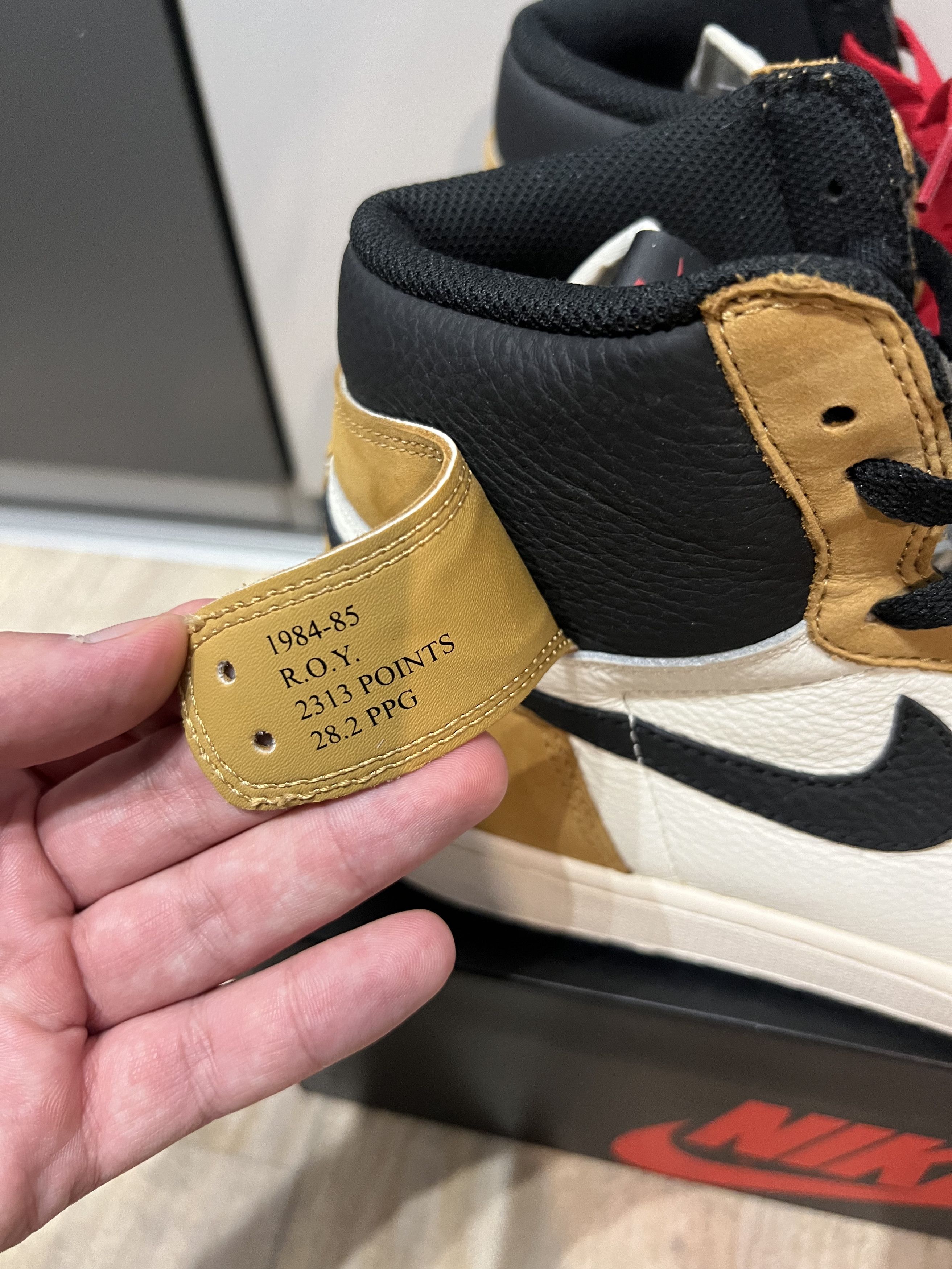 Jordan Brand Jordan 1 Rookie of the Year Size US 10 / EU 43 - 6 Thumbnail