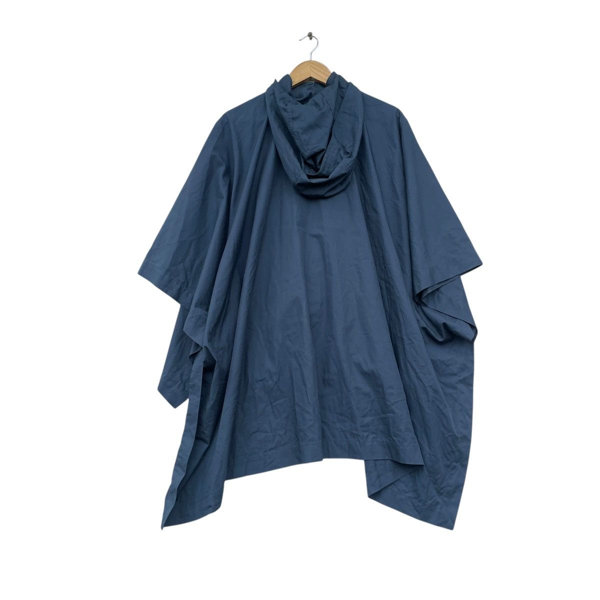Lemaire × Uniqlo Lemair X Uniqlo Poncho Jacket Size US M / EU 48-50 / 2 - 2 Thumbnail