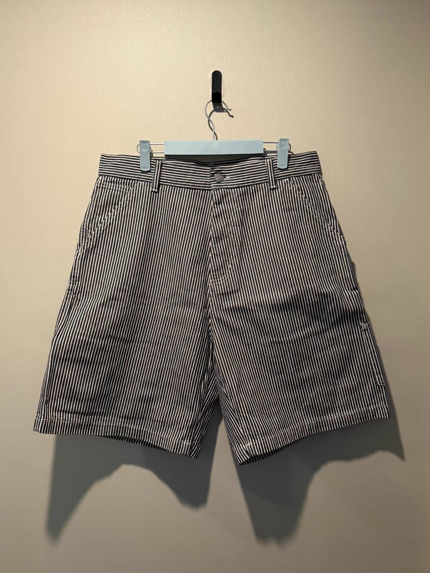 CARHARTT WIP TERRELL SK PANT shorts。 Q20