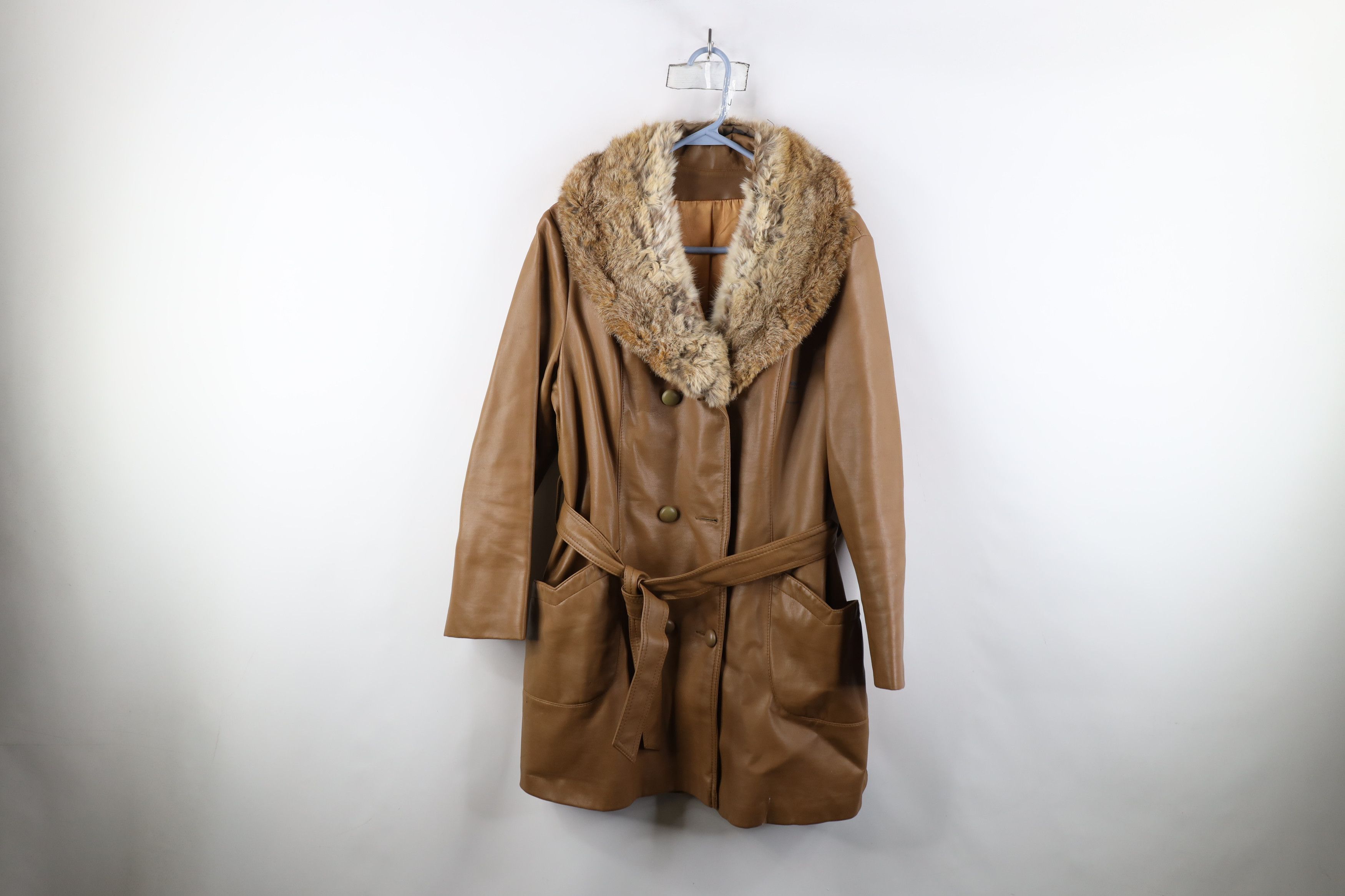 Vintage Vintage 70s Streetwear Fur Collar Faux Leather Belted Coat Size XXL / US 16-18 / IT 52-54 - 1 Thumbnail