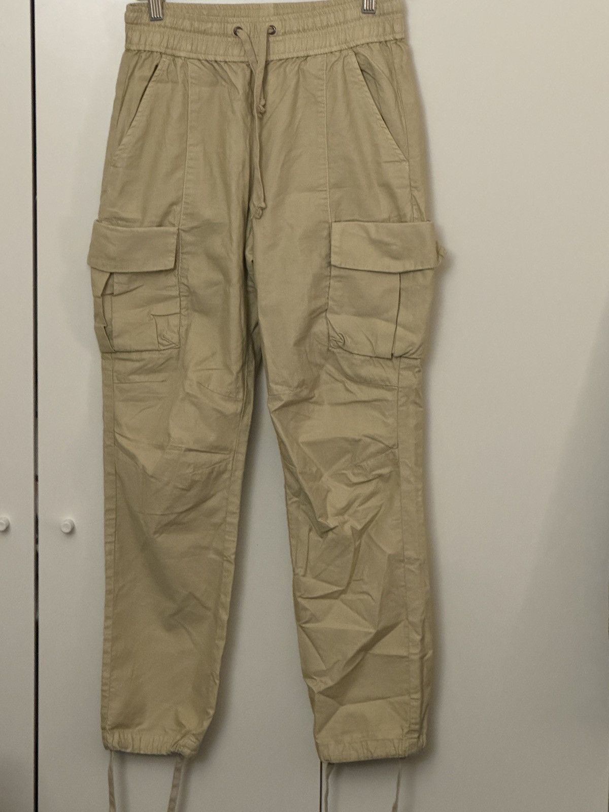 John Elliott Beige Sateen Cargo Pants Size US 28 / EU 44 - 4 Thumbnail