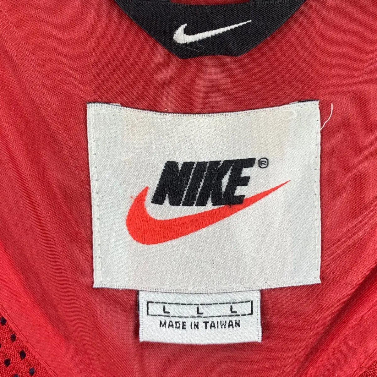 Nike Vintage NIKE USA SWOOSH Center Logo Coach Jacket Varsity Size US L / EU 52-54 / 3 - 6 Thumbnail
