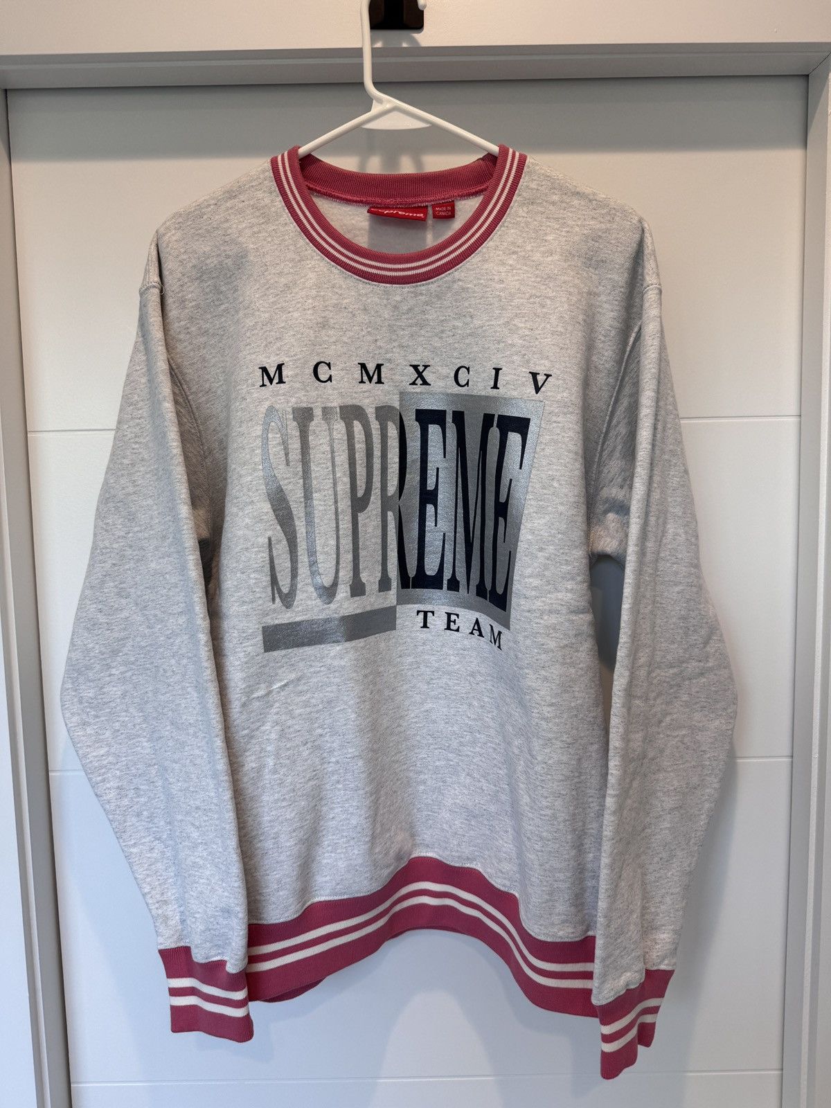 Supreme Supreme Mens Supreme Team Red Grey Crewneck Sweater size L Size US L / EU 52-54 / 3 - 1 Thumbnail